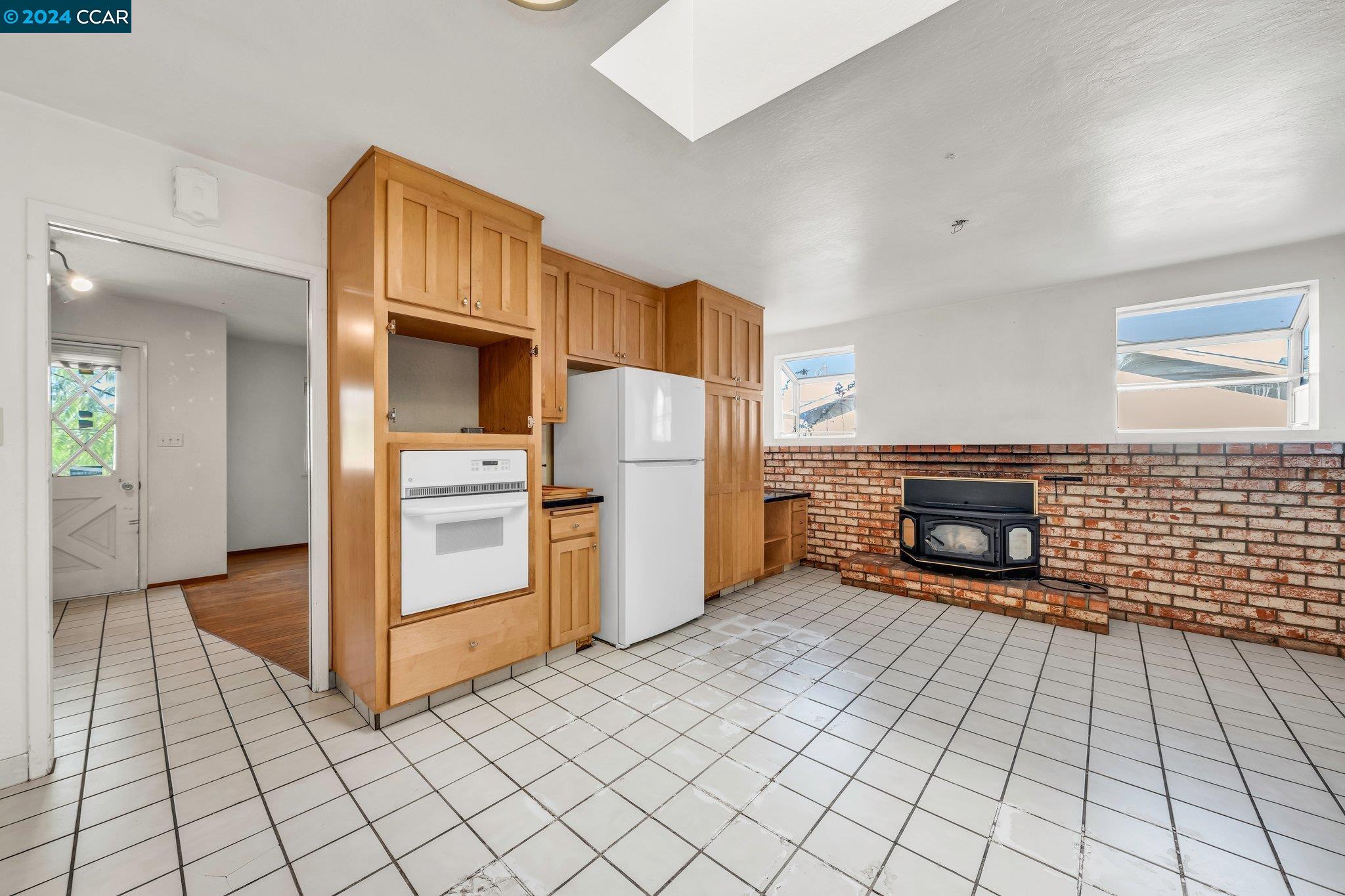 25 Standish Ct