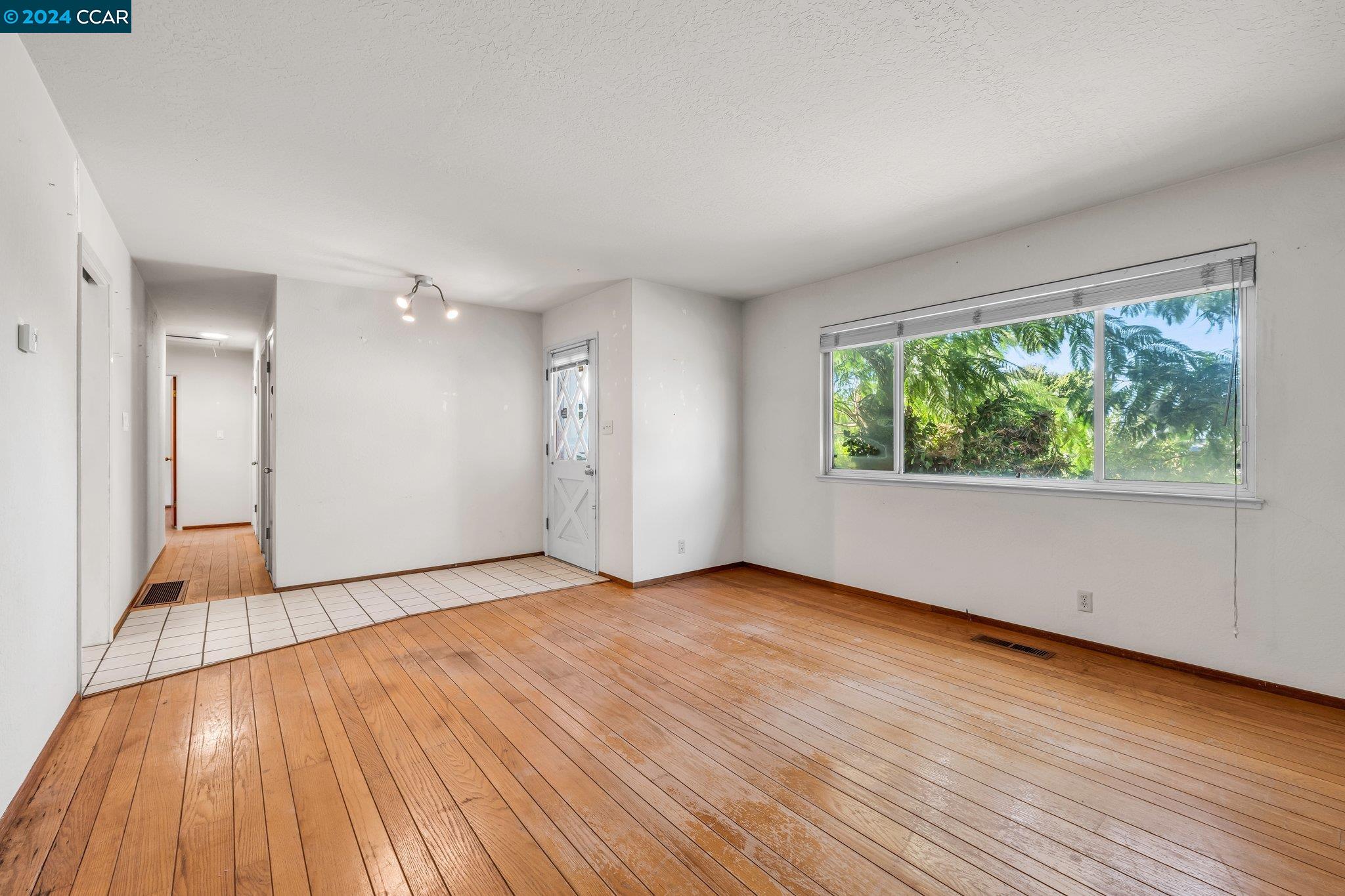 25 Standish Ct