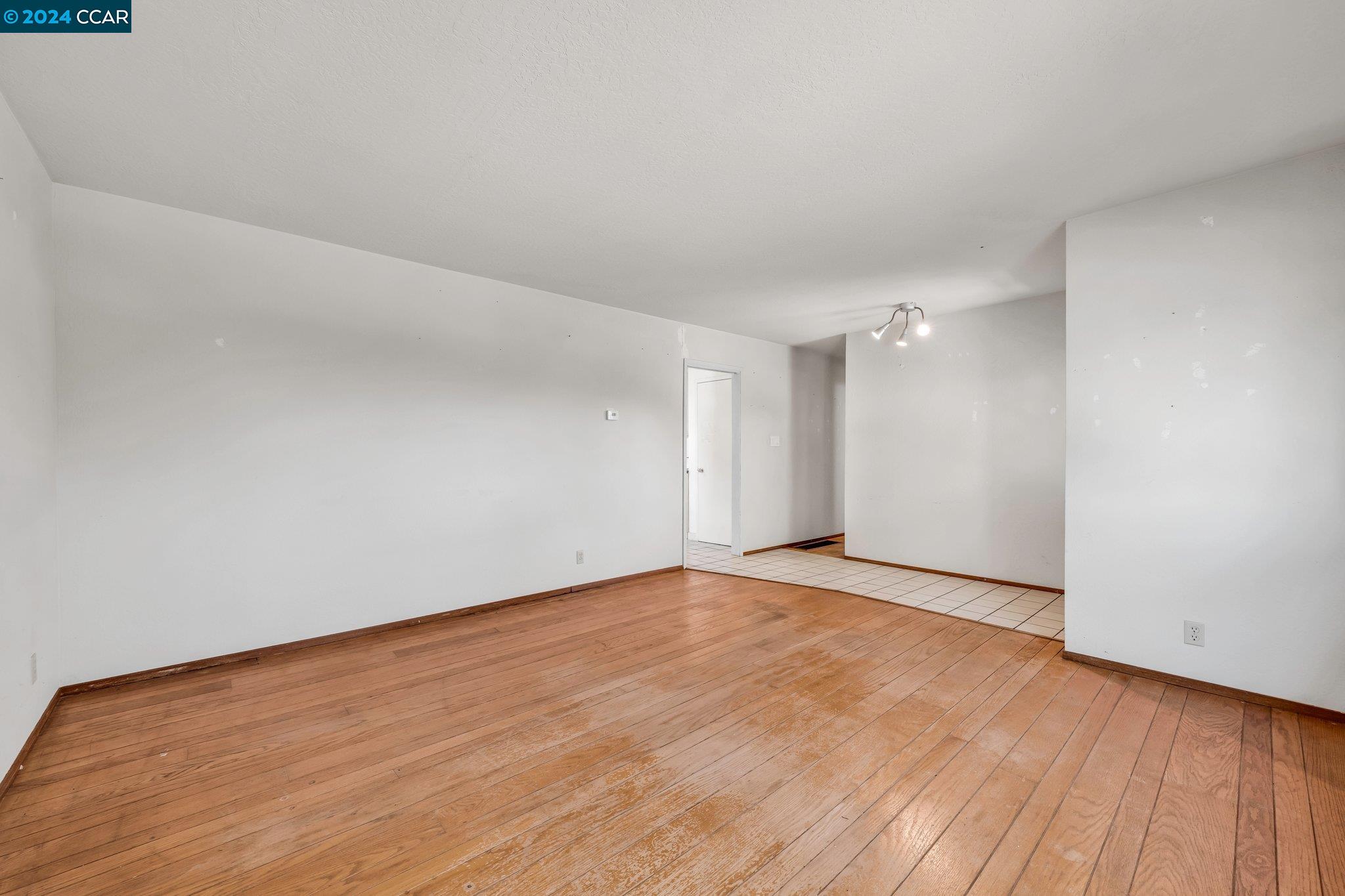 25 Standish Ct