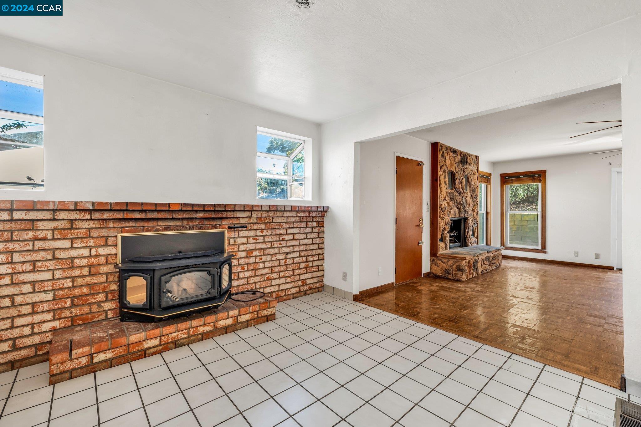 25 Standish Ct