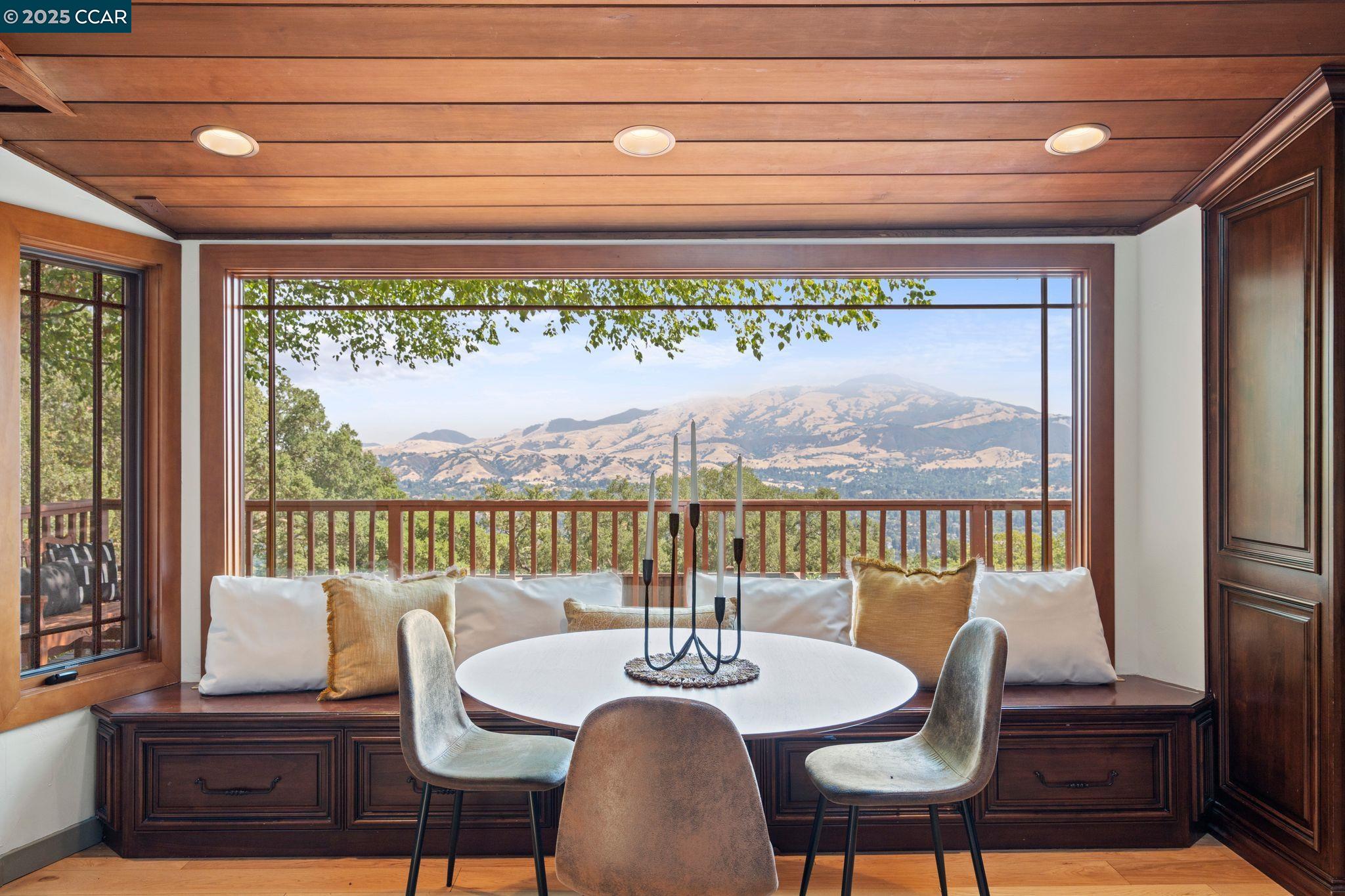 360 Montair Dr