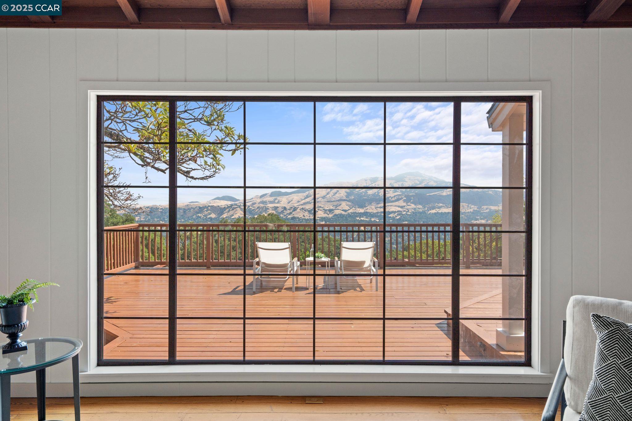 360 Montair Dr