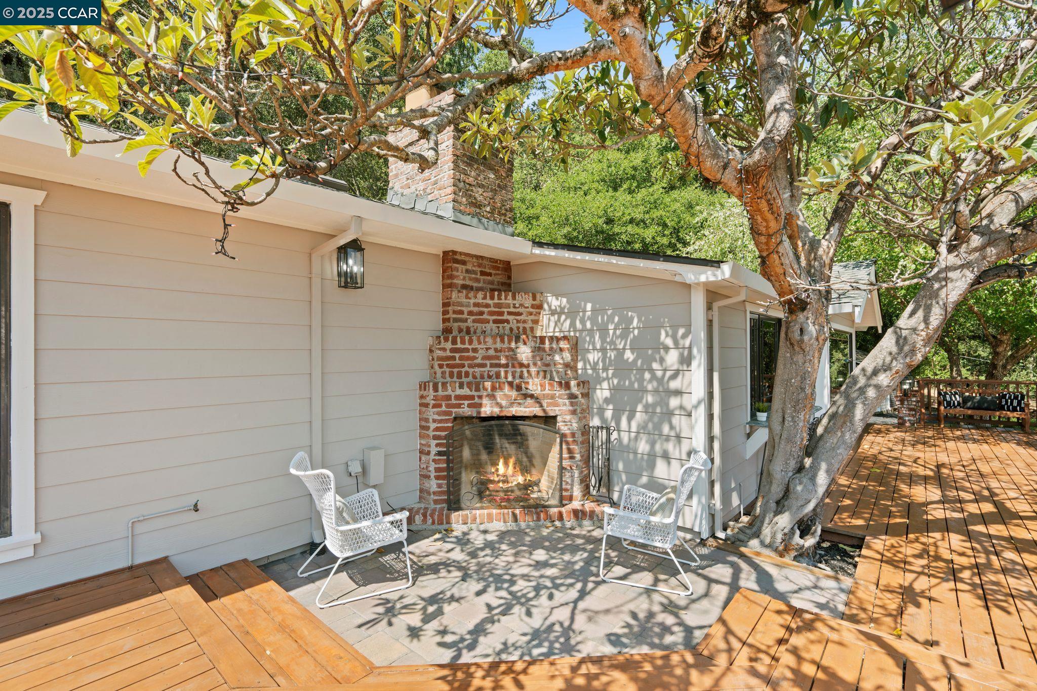 360 Montair Dr