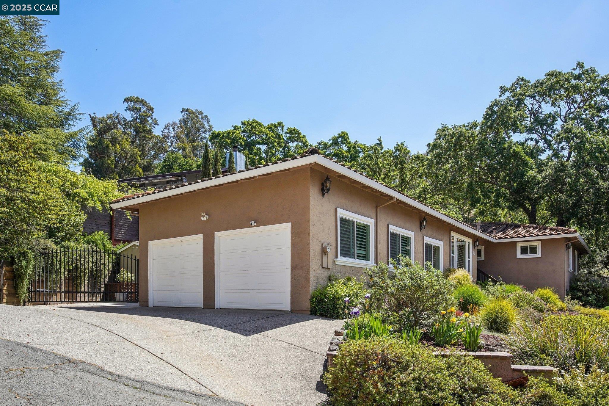 181 Donaleen Ct