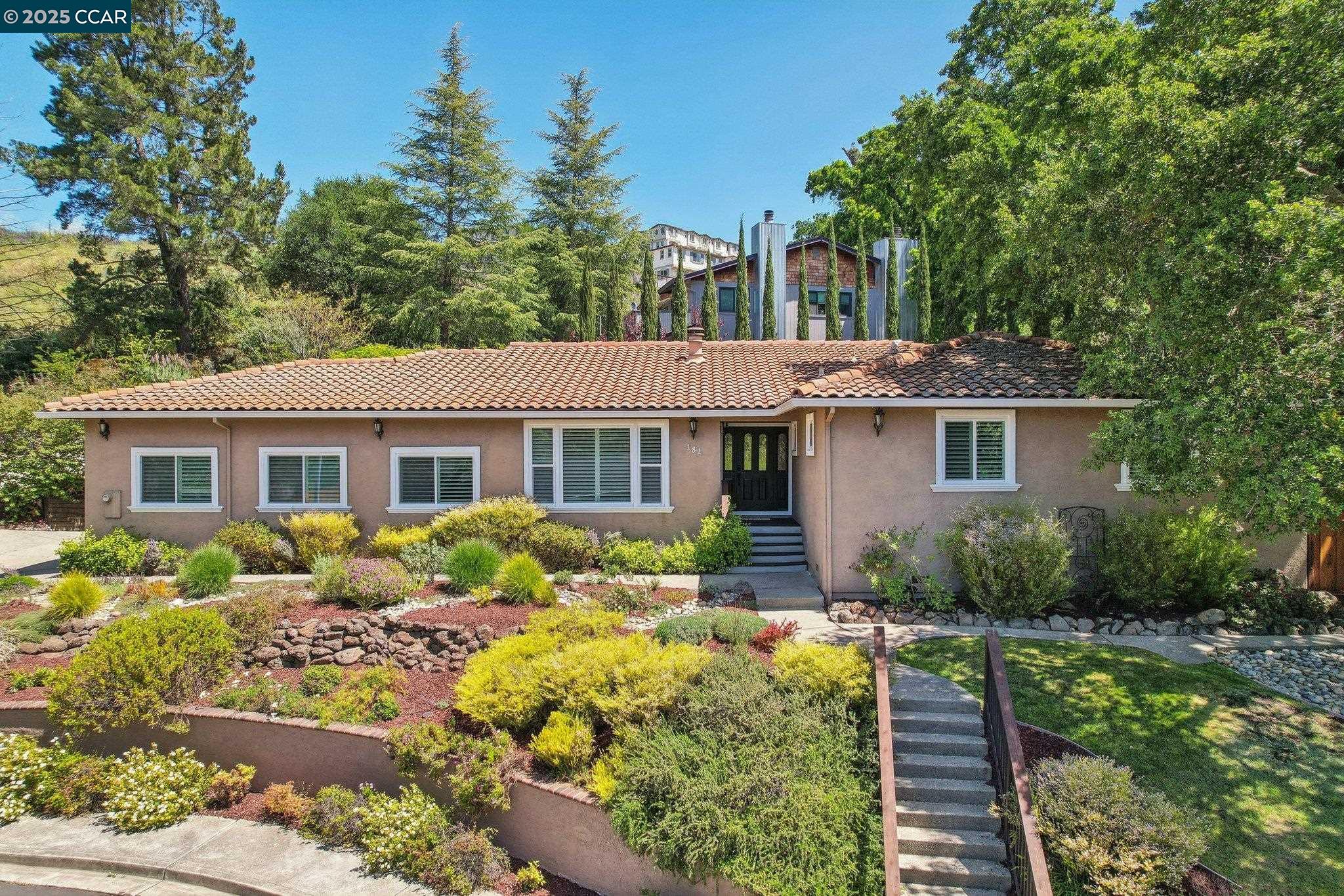 181 Donaleen Ct
