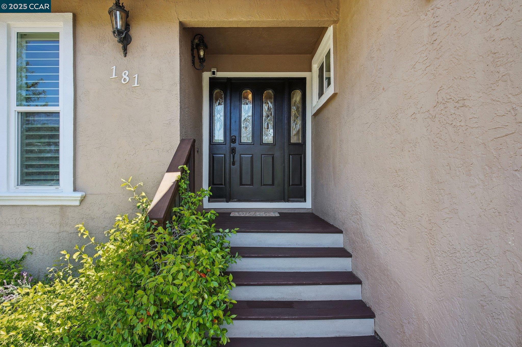 181 Donaleen Ct
