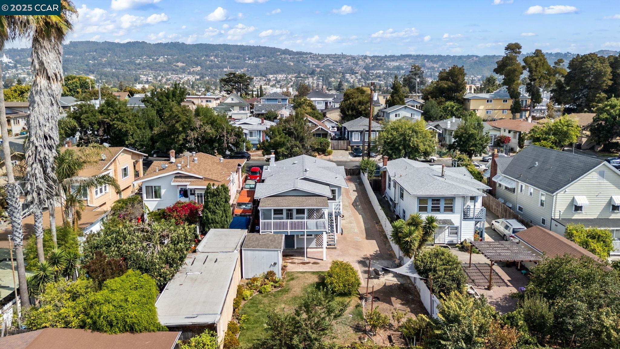 3927 Aqua Vista St
