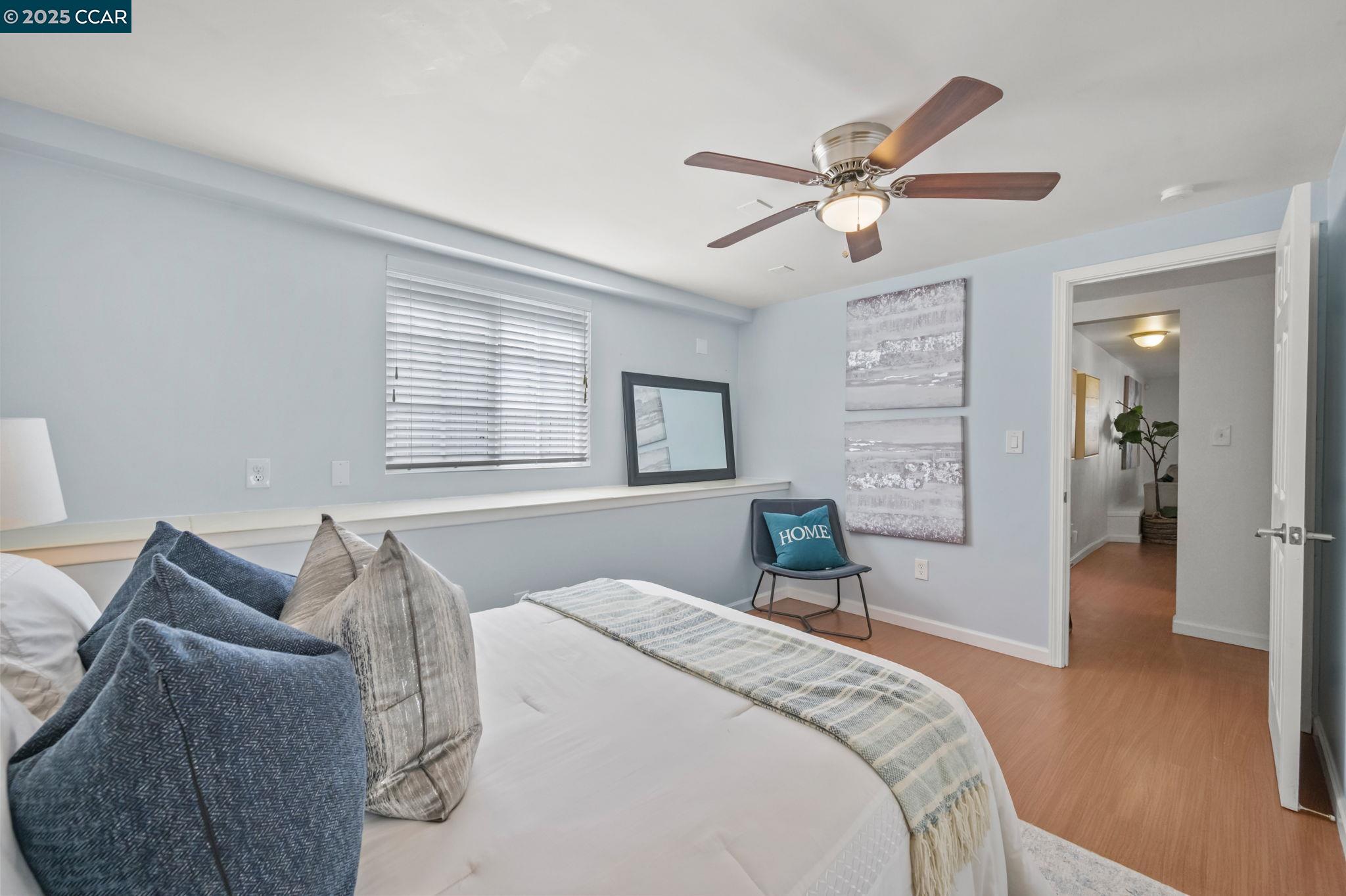 3927 Aqua Vista St