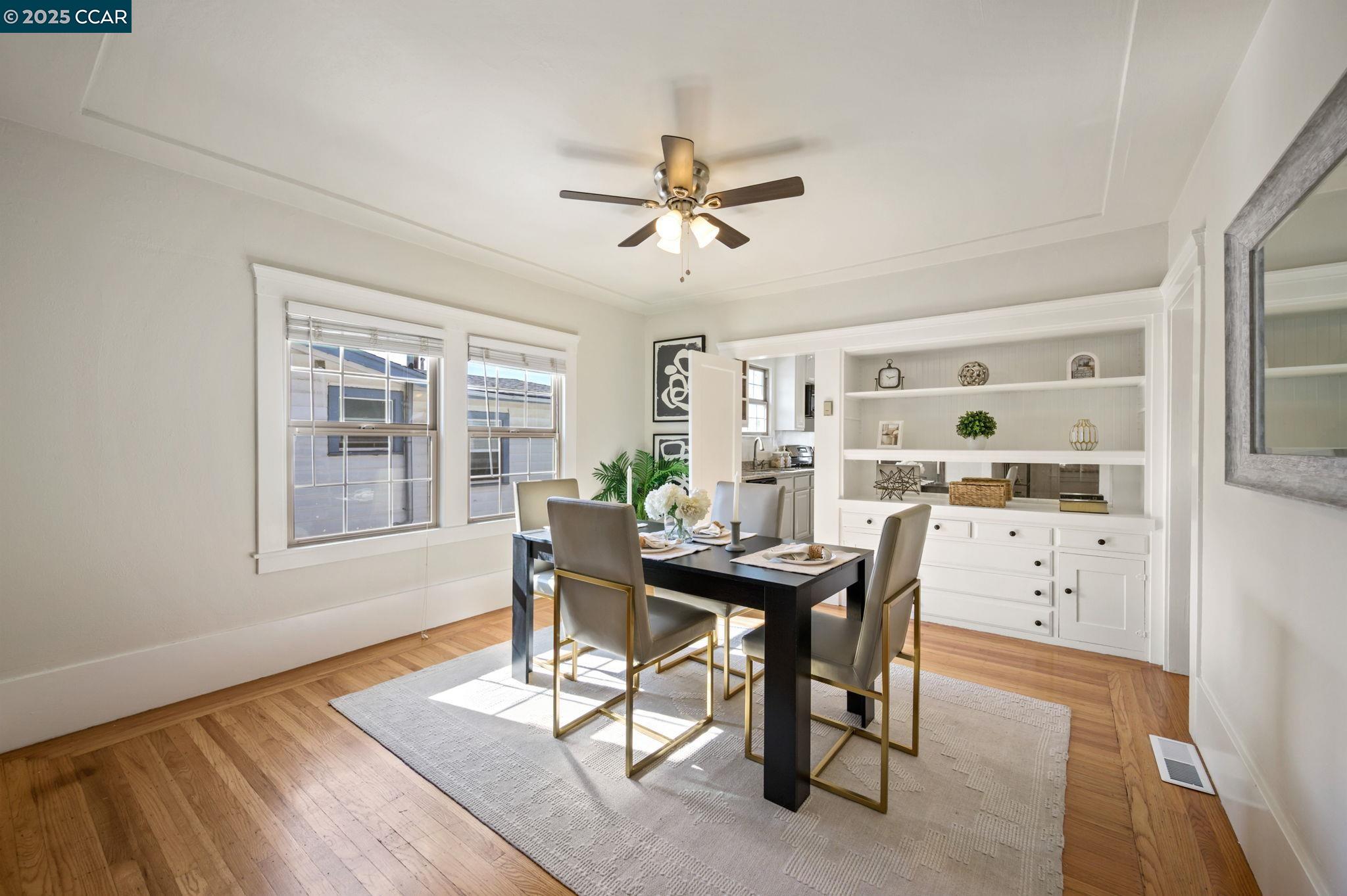 3927 Aqua Vista St
