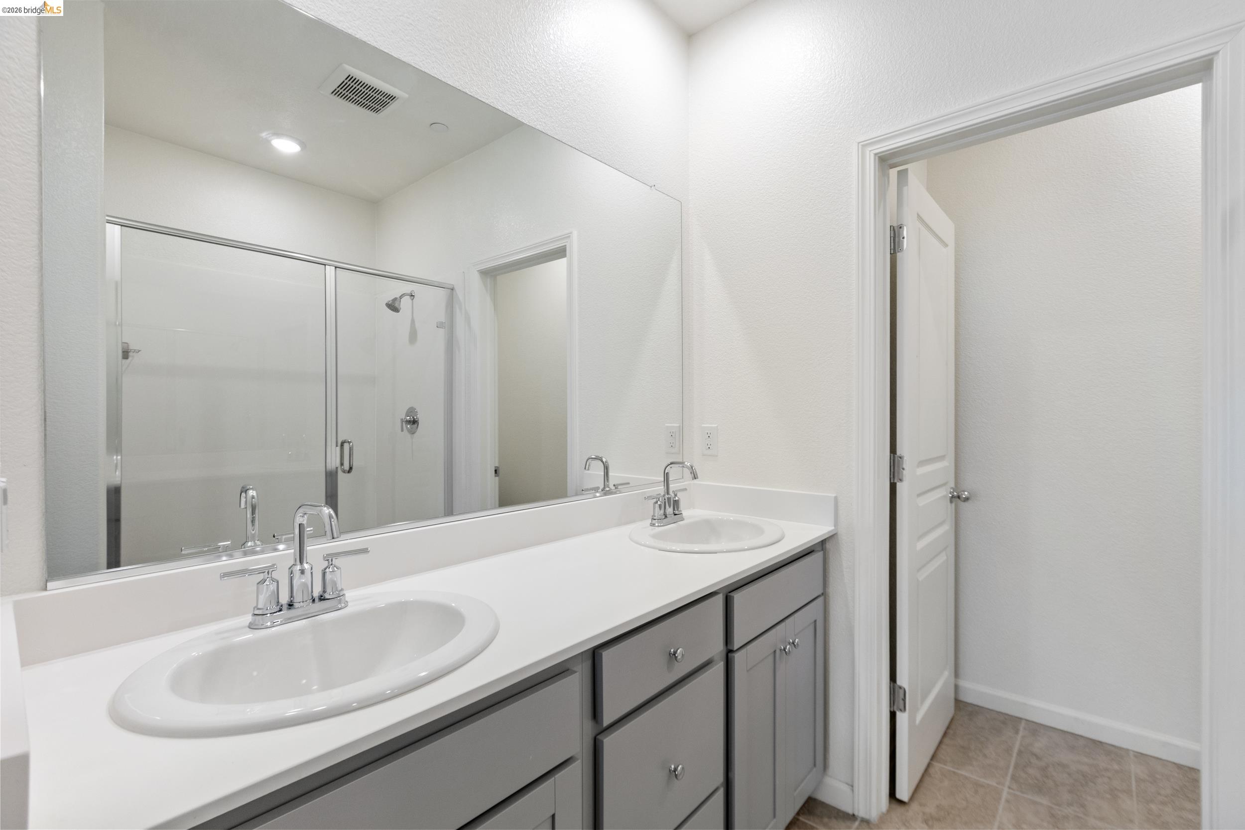 16306 RIDGEHAVEN DR UNIT 104