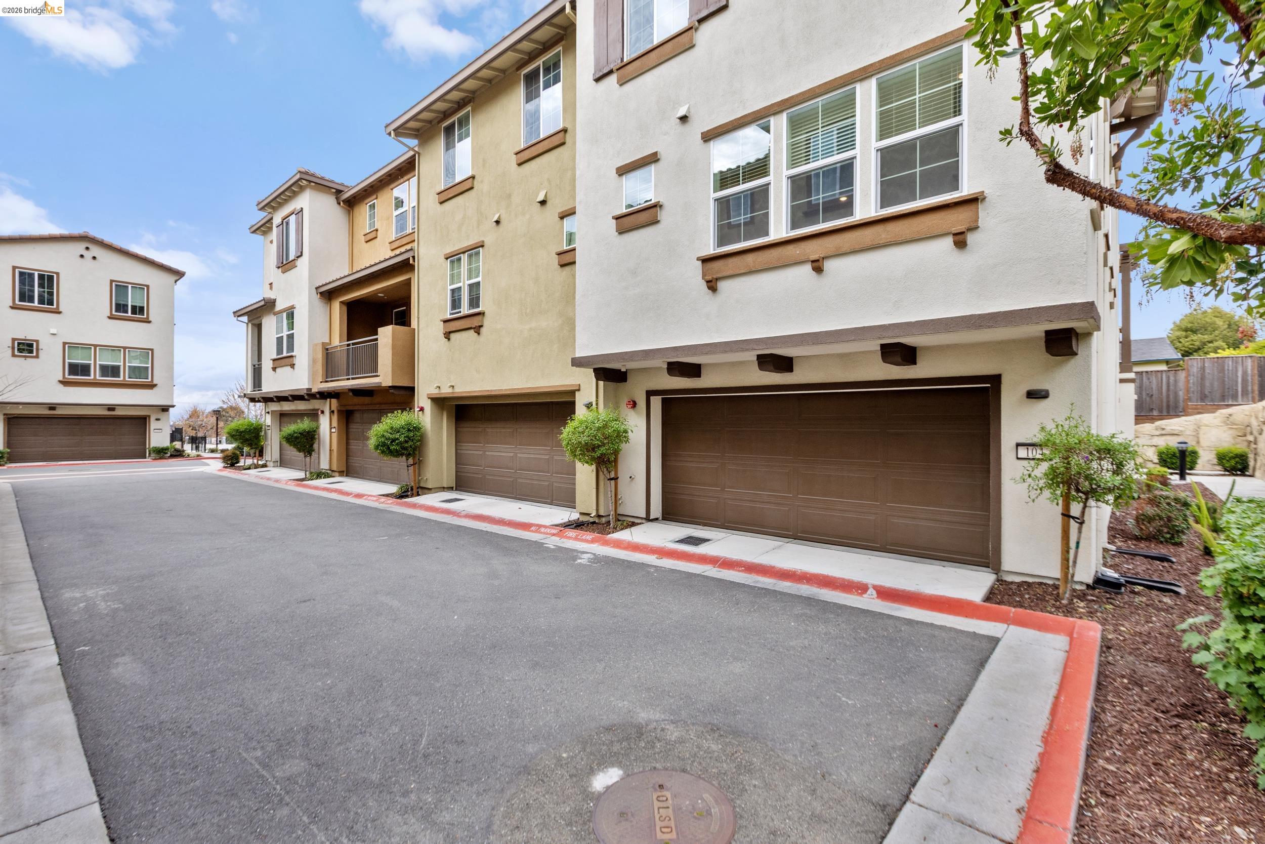 16306 RIDGEHAVEN DR UNIT 104