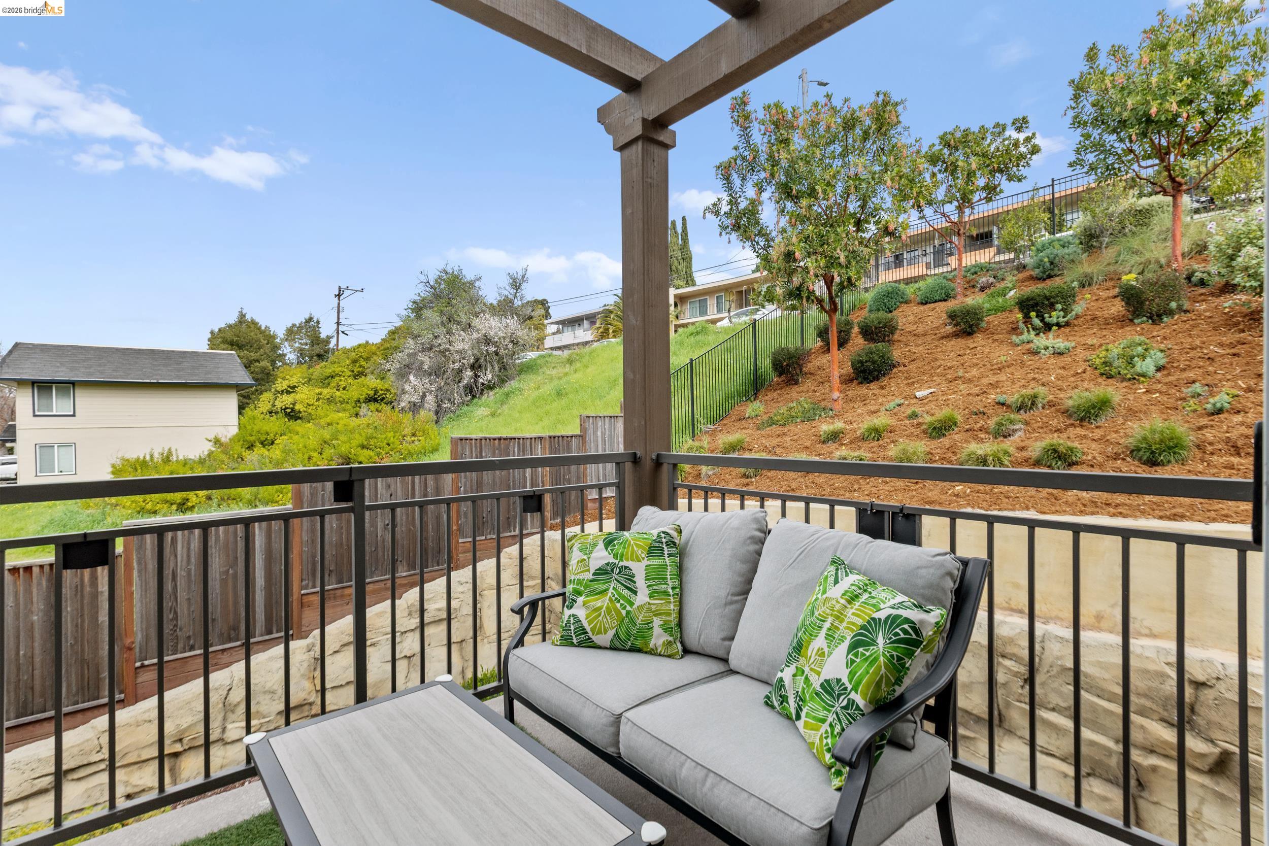 16306 RIDGEHAVEN DR UNIT 104
