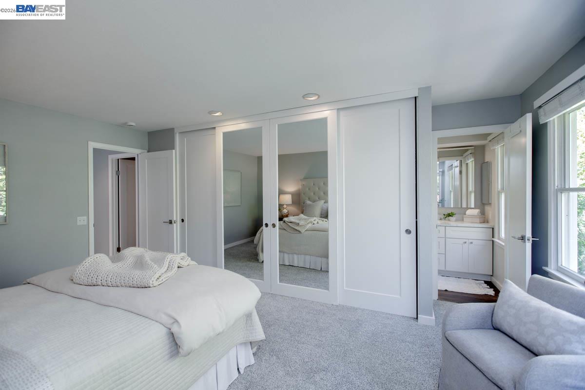 641 Centre Ct