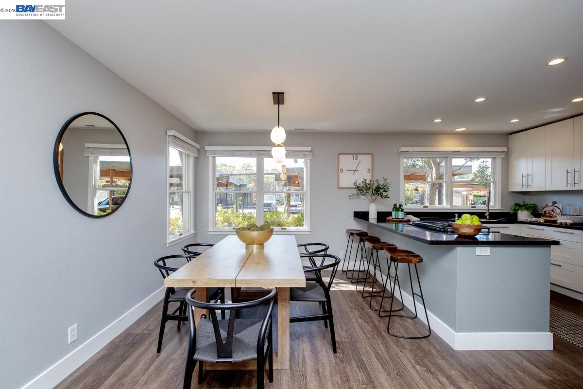 641 Centre Ct