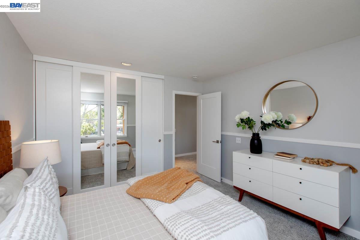 641 Centre Ct