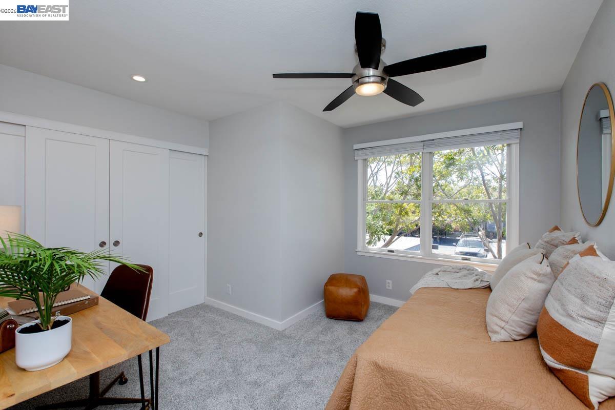 641 Centre Ct