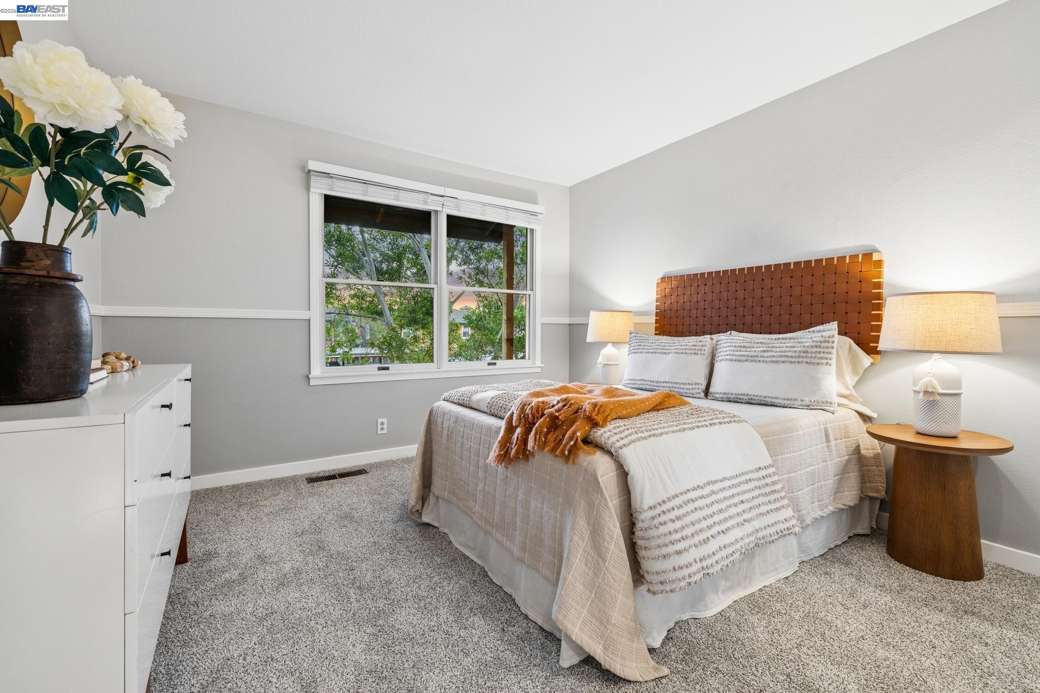 641 Centre Ct