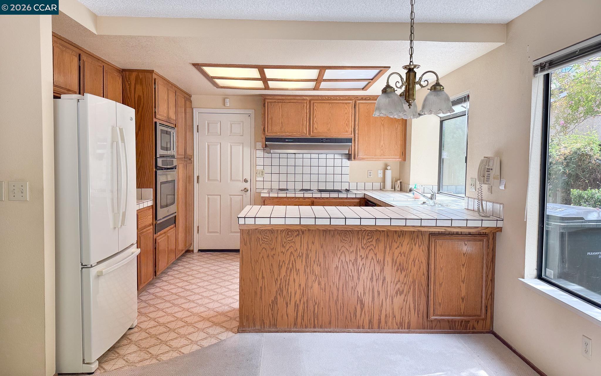 260 Linda Ln