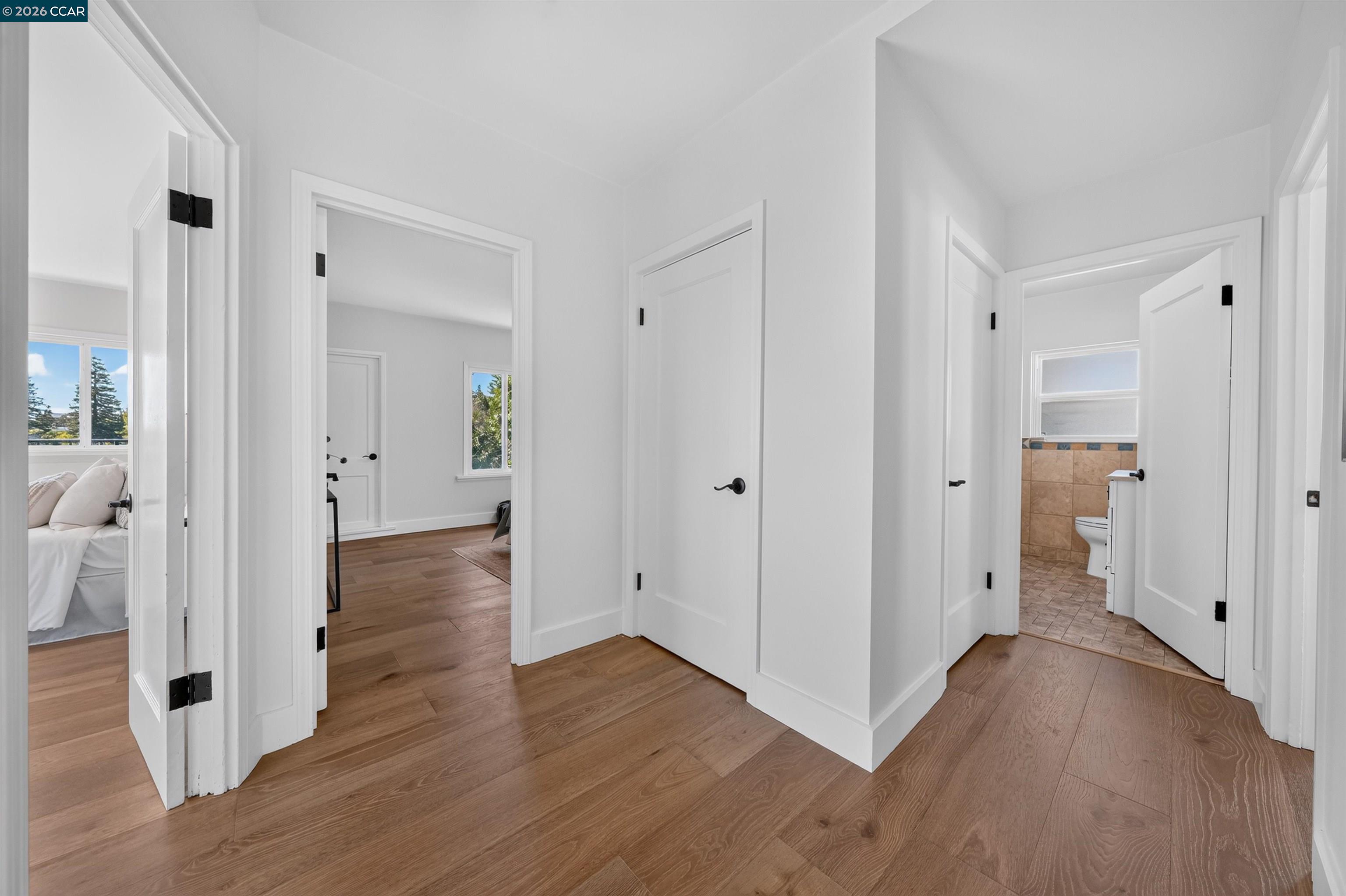 907 Glendome Cir