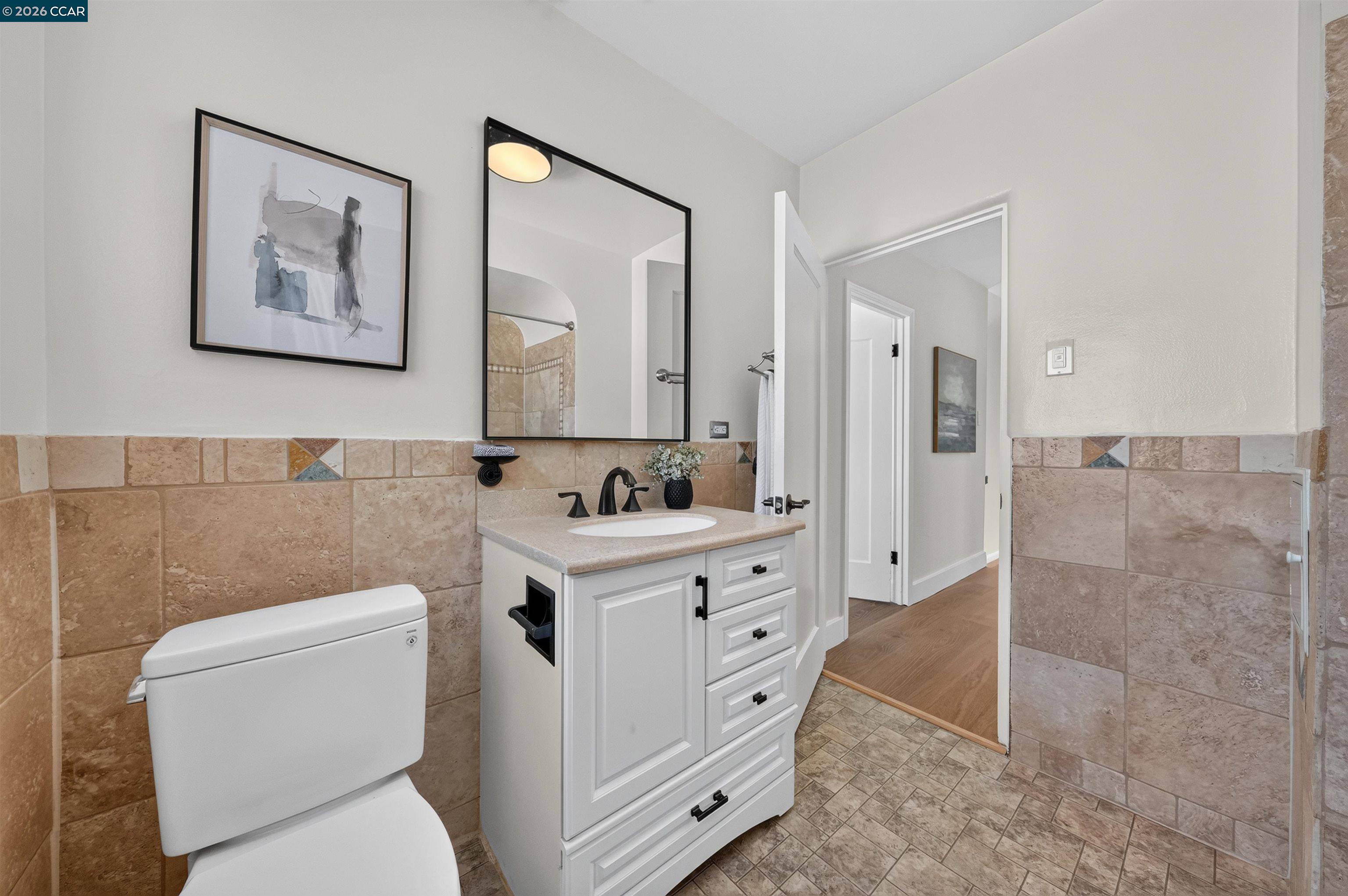 907 Glendome Cir