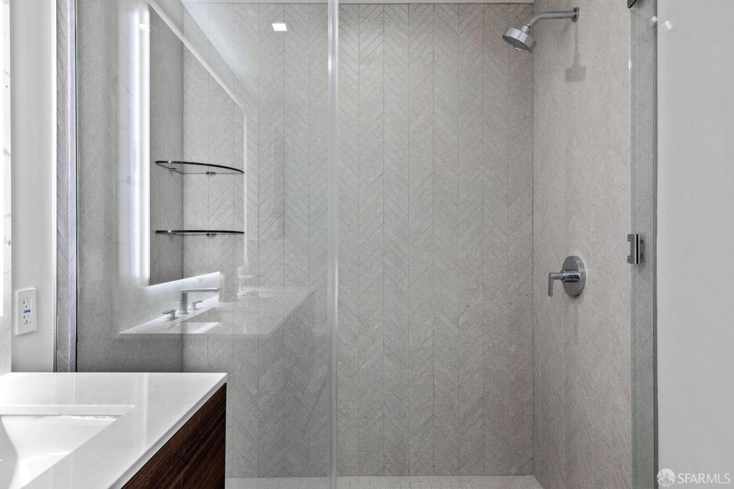 280 Spear Street # 6B