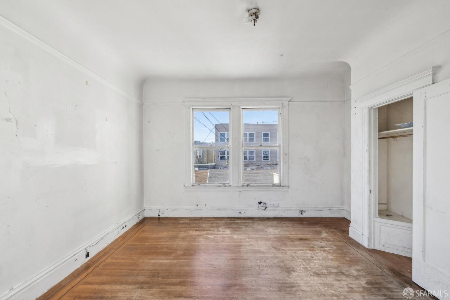 1358 South Van Ness Avenue