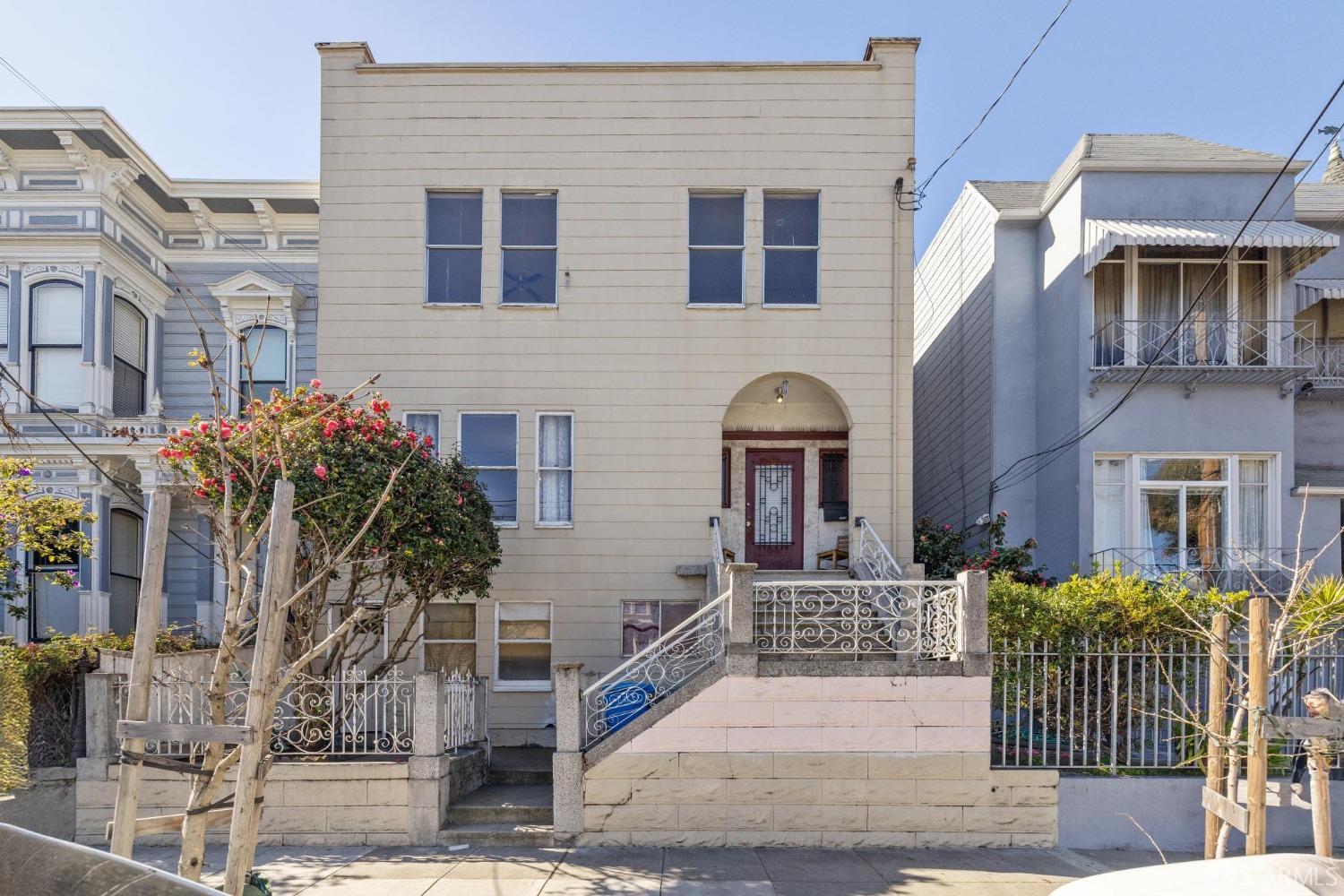1358 South Van Ness Avenue
