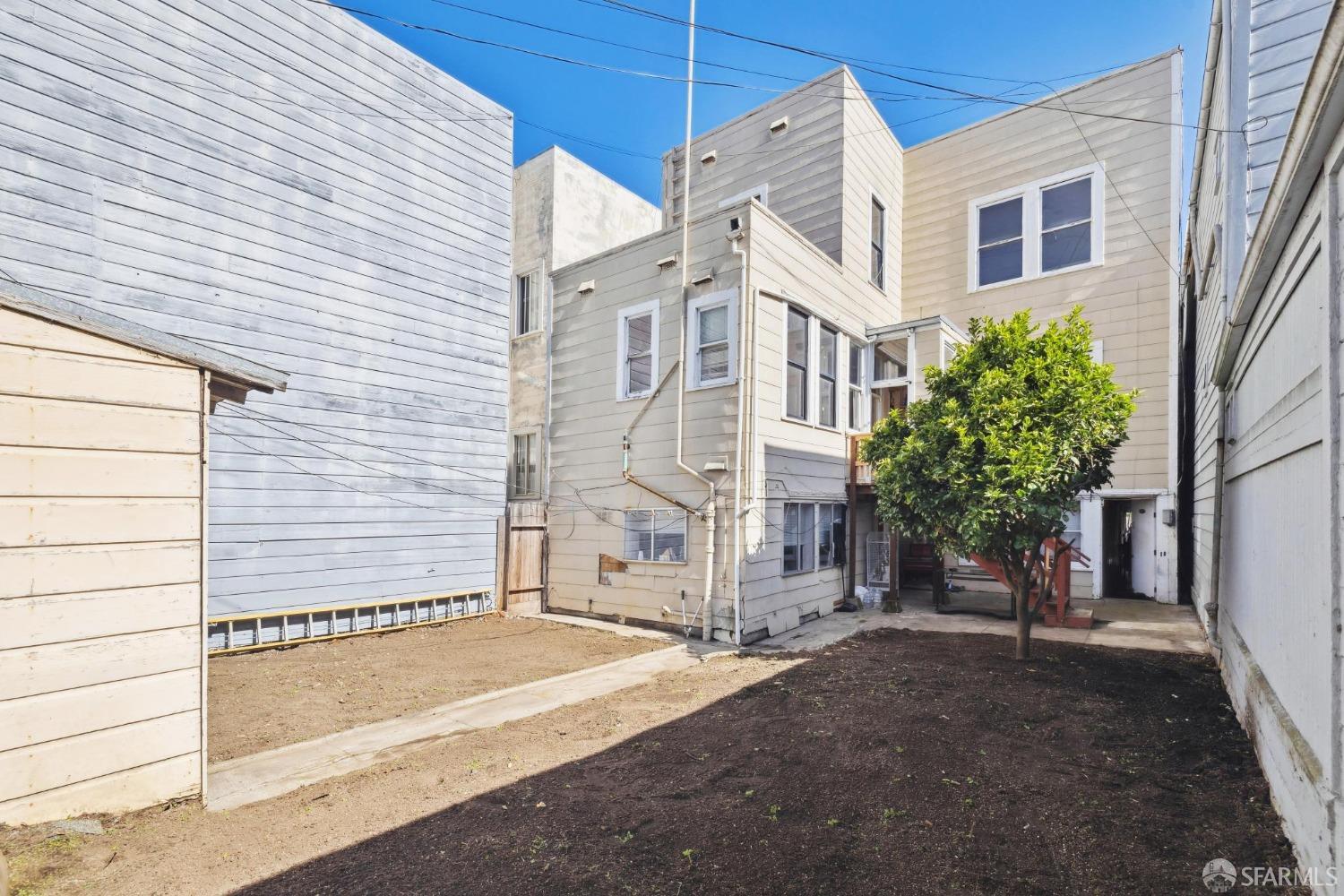 1358 South Van Ness Avenue
