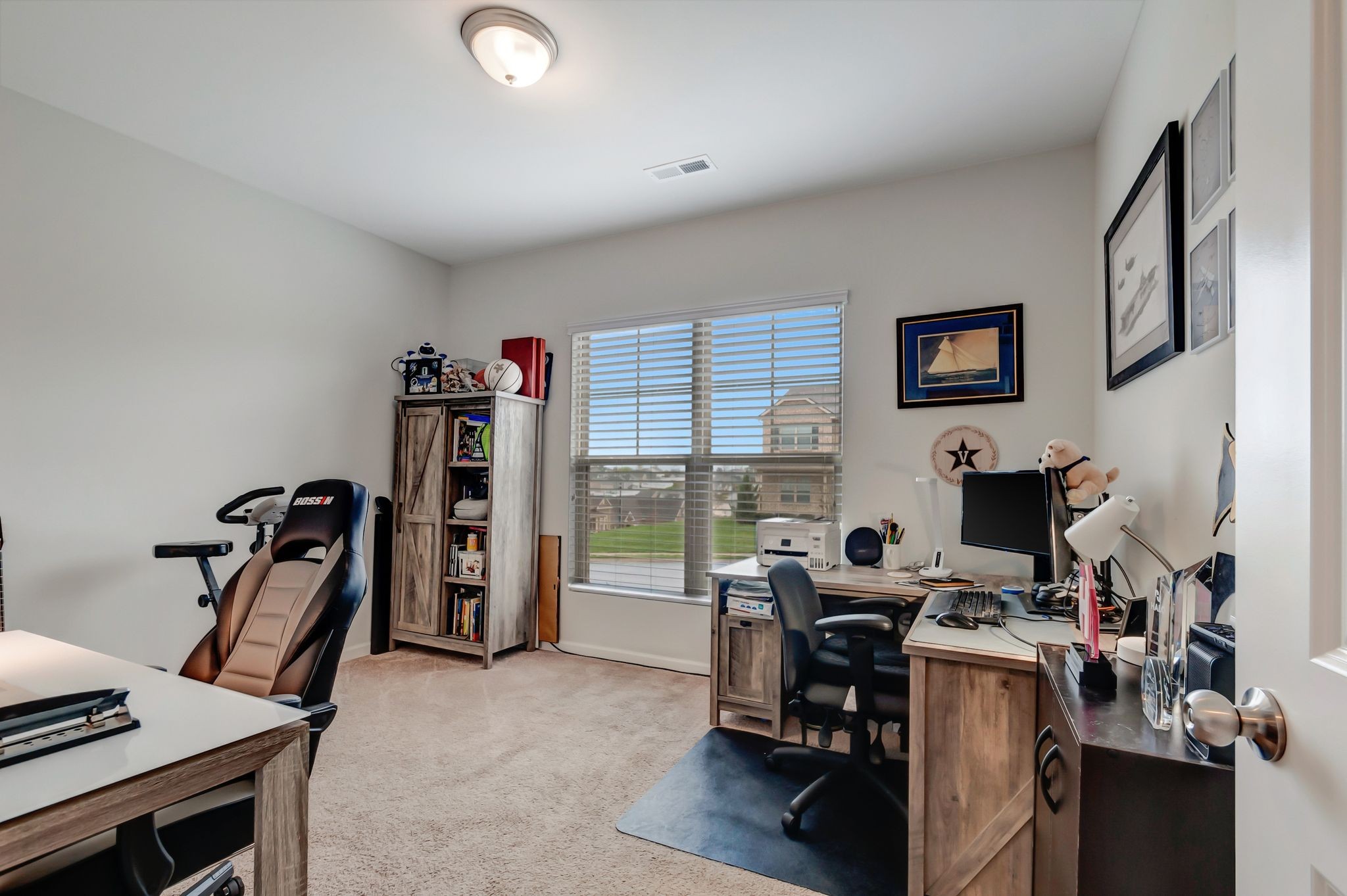 2933 Hen Brook Dr