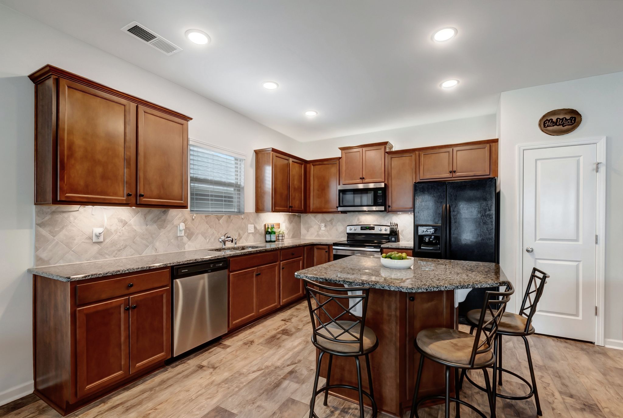 2933 Hen Brook Dr