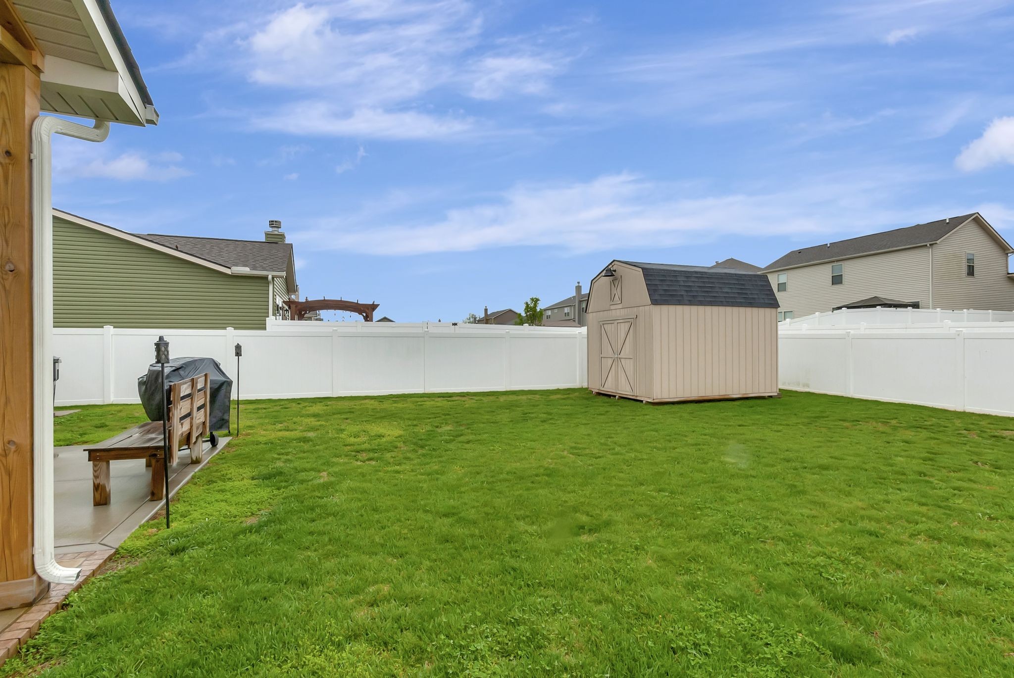 2933 Hen Brook Dr