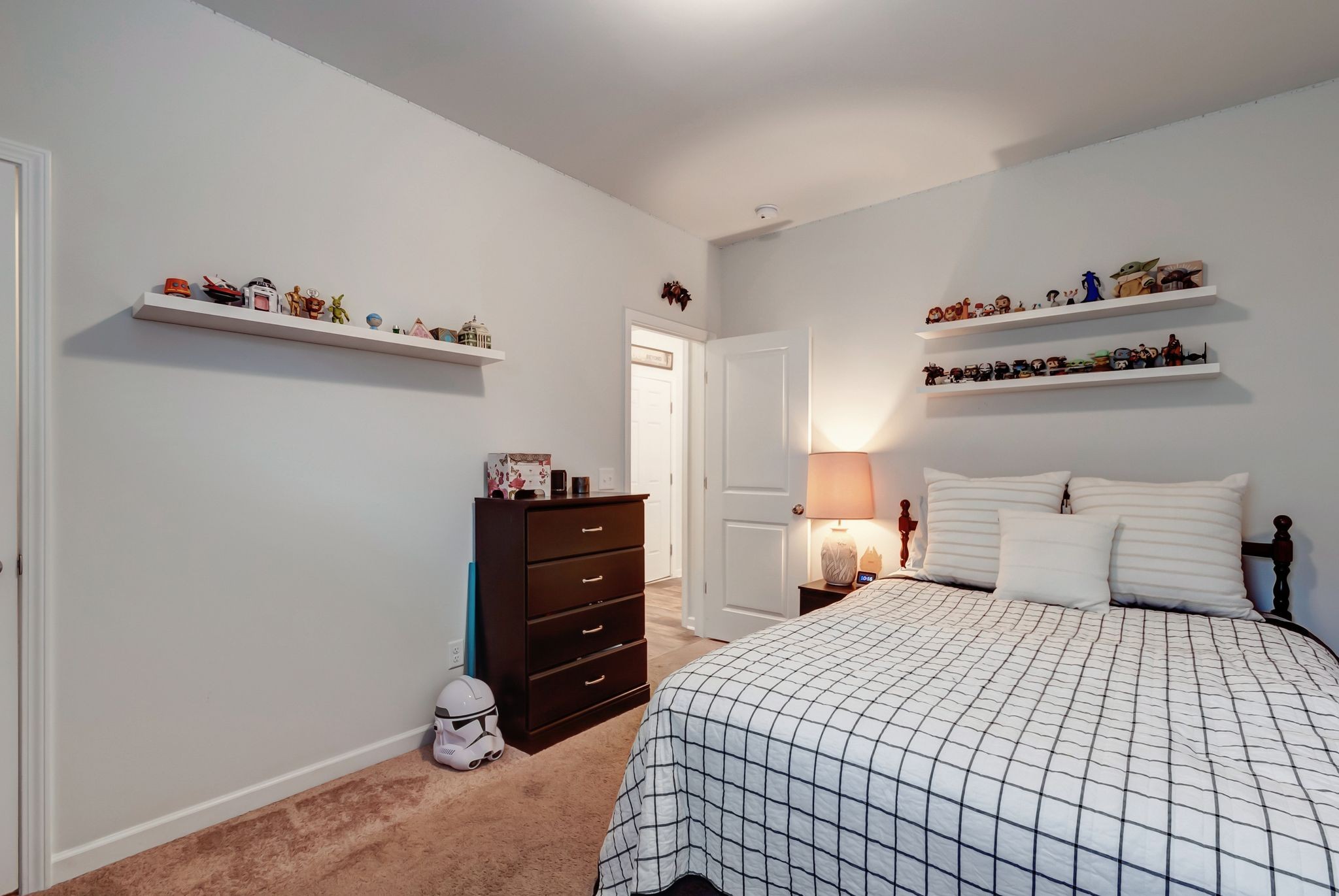 2933 Hen Brook Dr