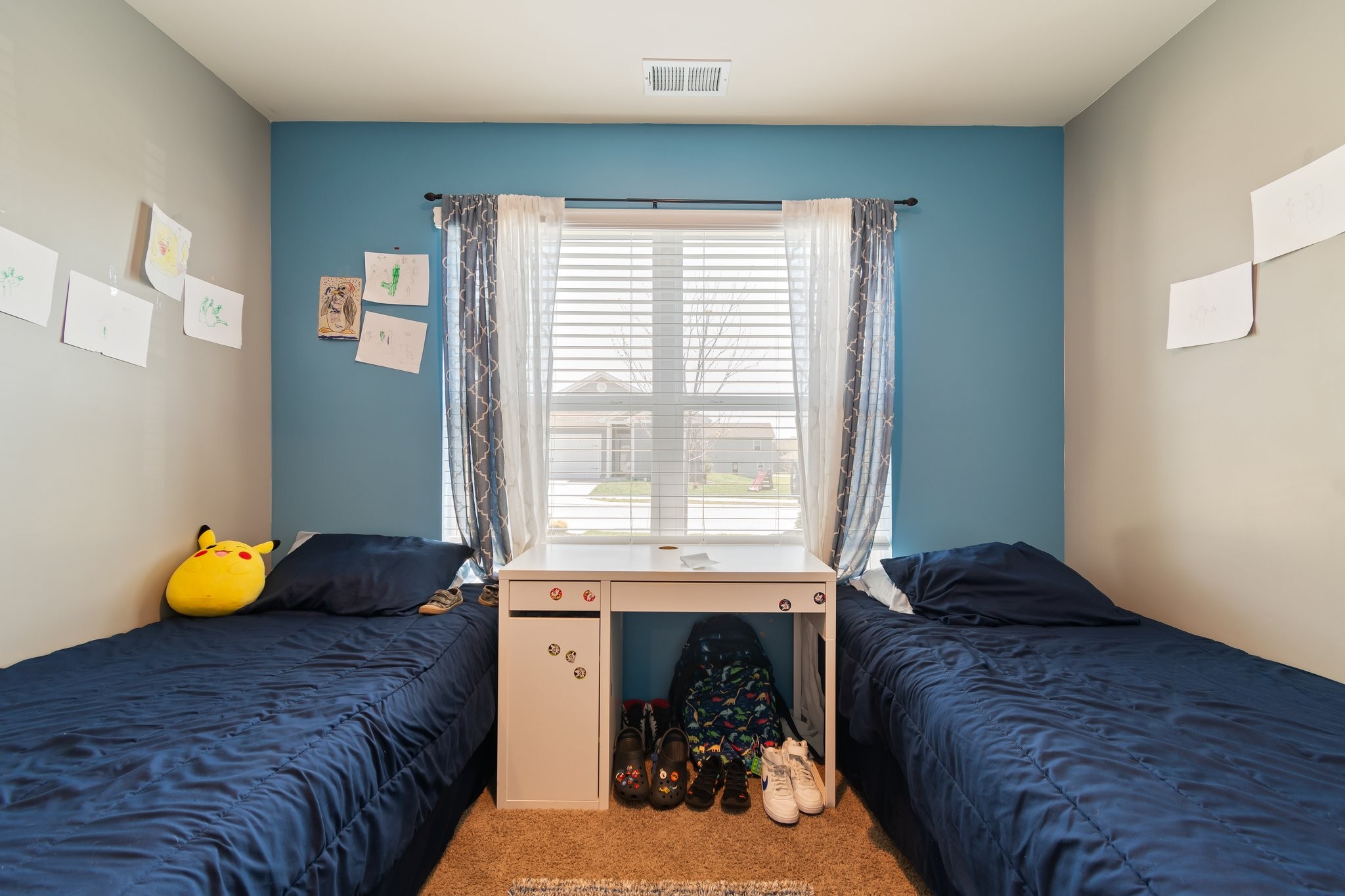 2814 Buzz St