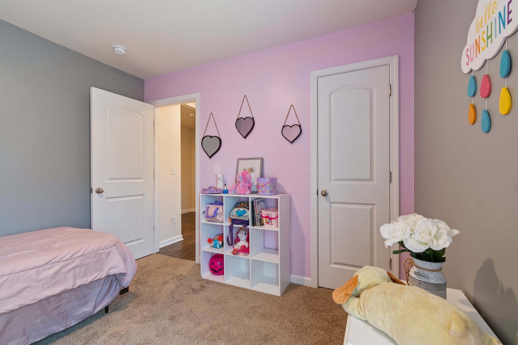 2814 Buzz St