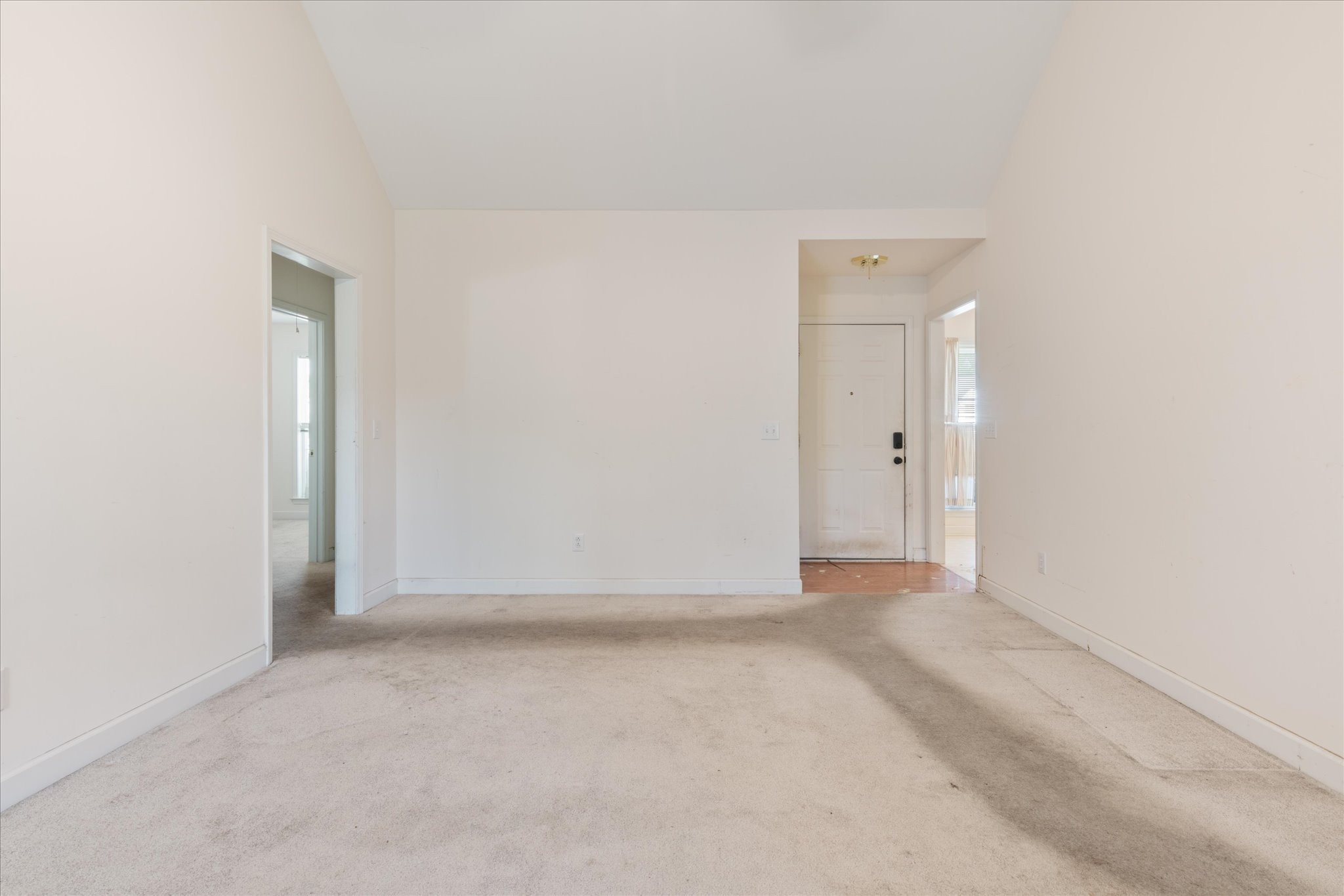 1132 McDonough Cir