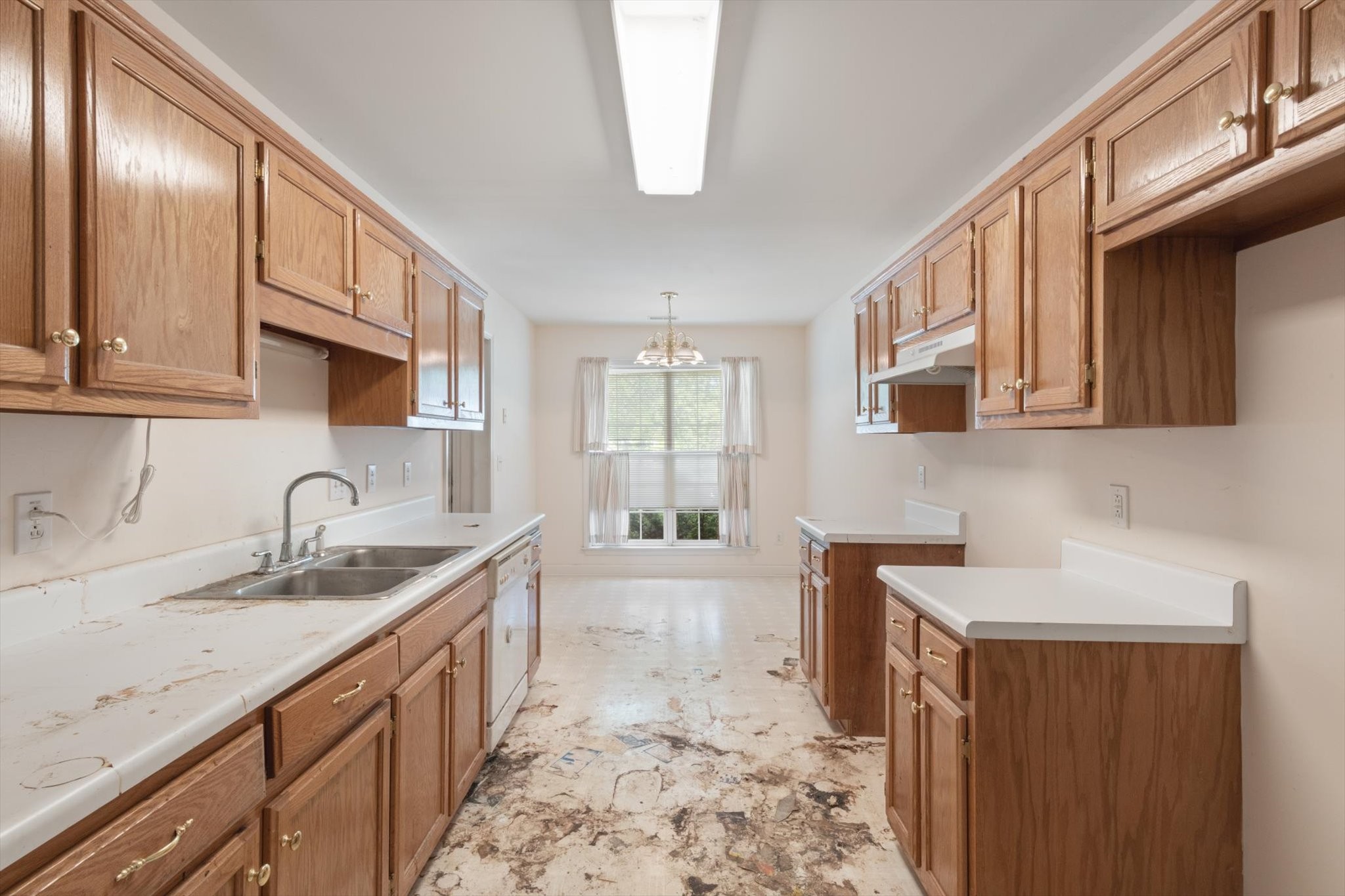 1132 McDonough Cir