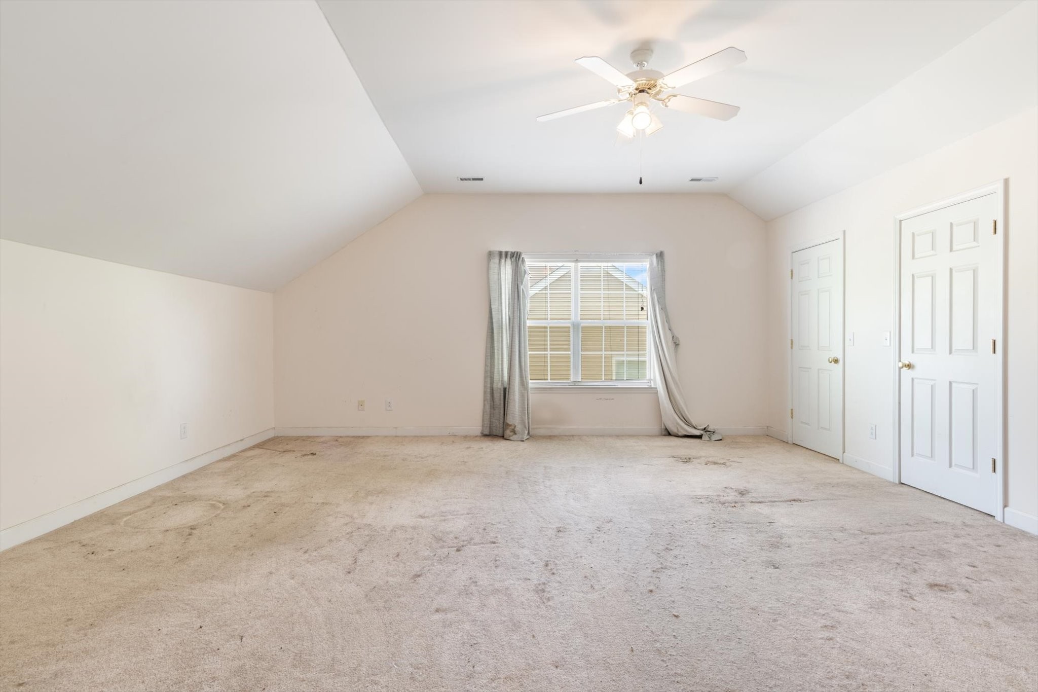 1132 McDonough Cir