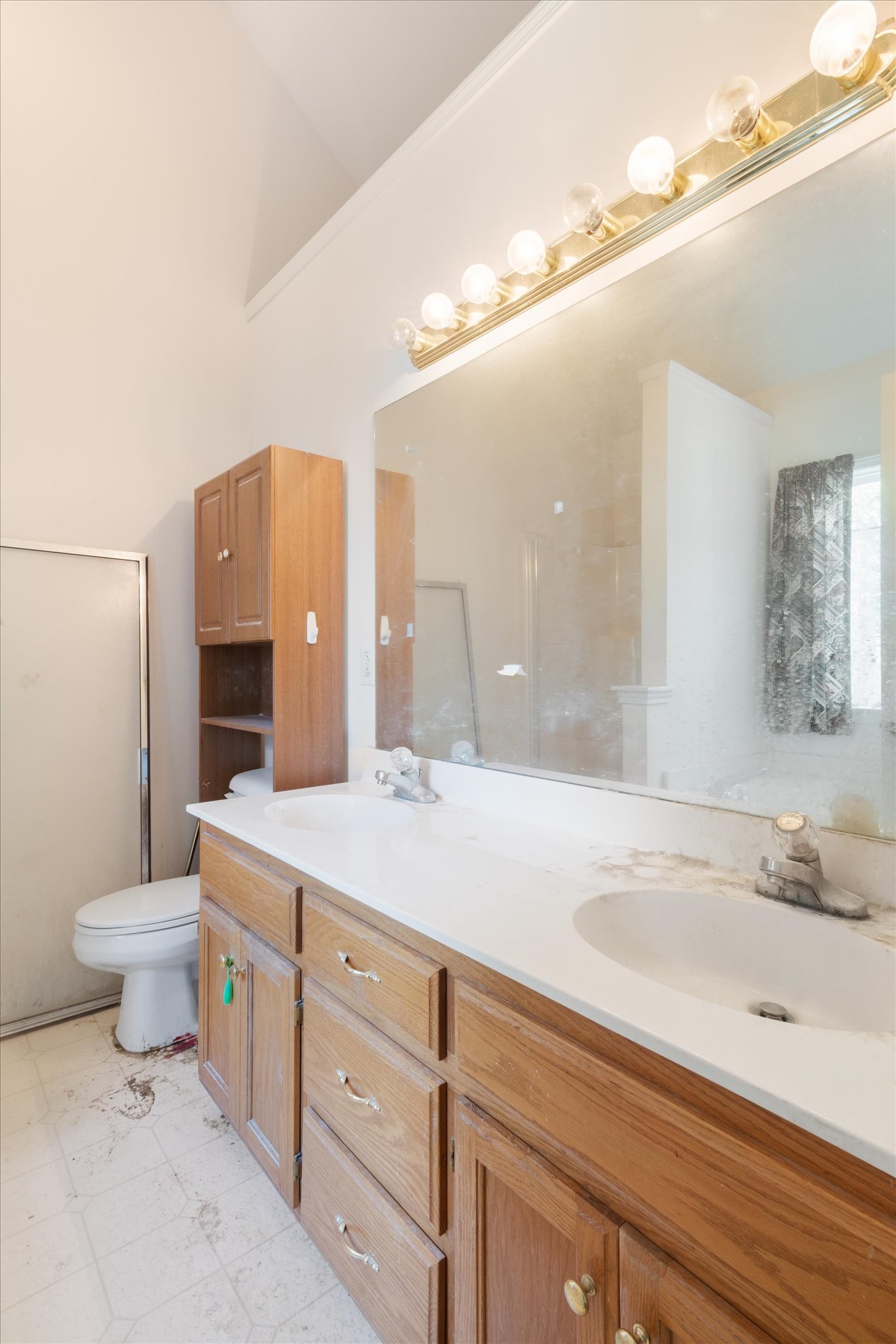 1132 McDonough Cir