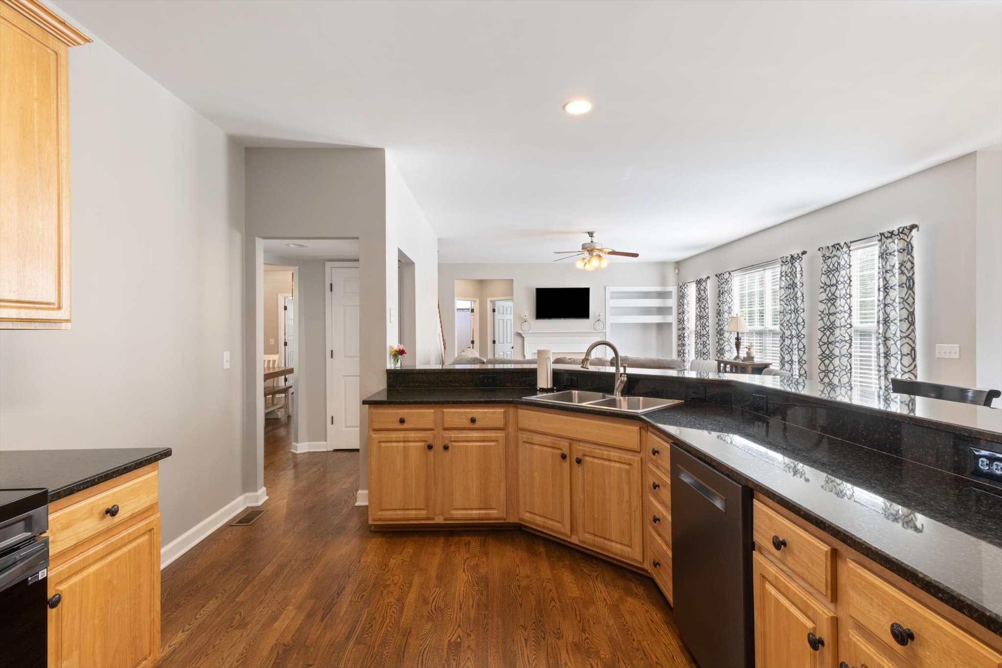 1017 Tanyard Springs Dr