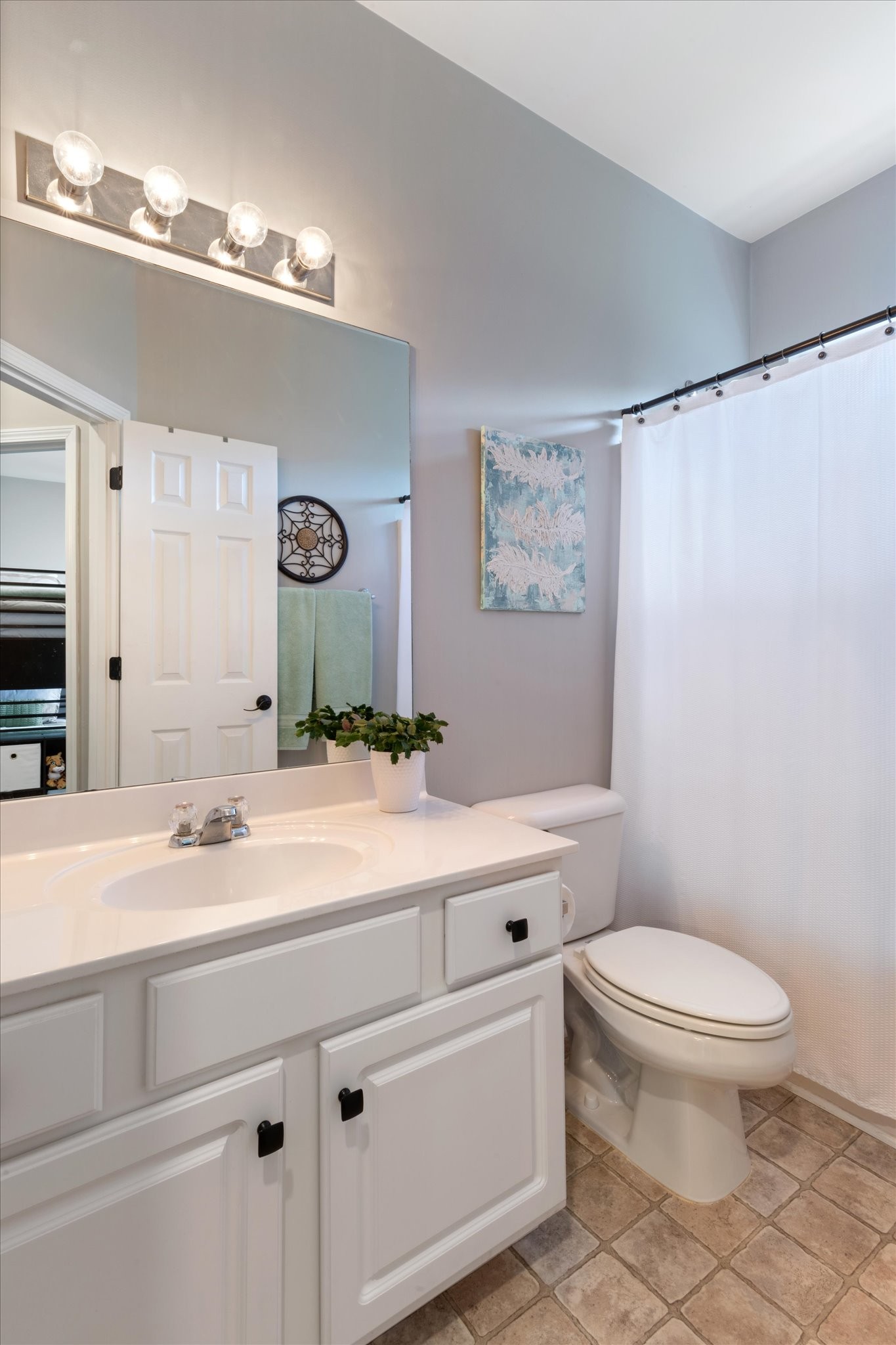 1017 Tanyard Springs Dr