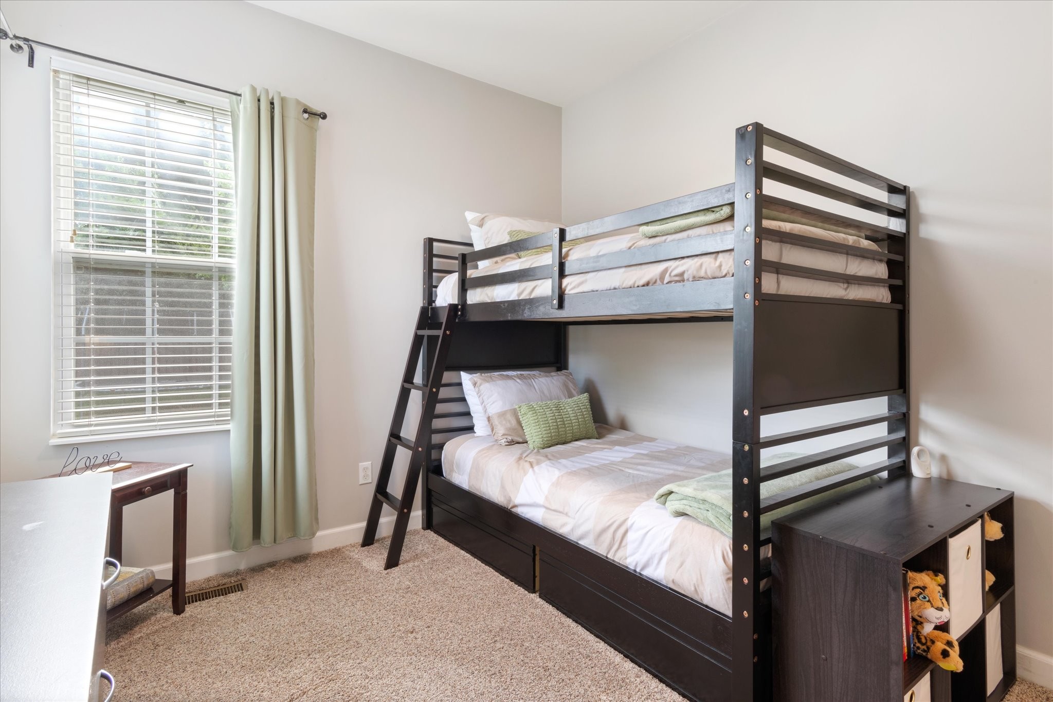 1017 Tanyard Springs Dr