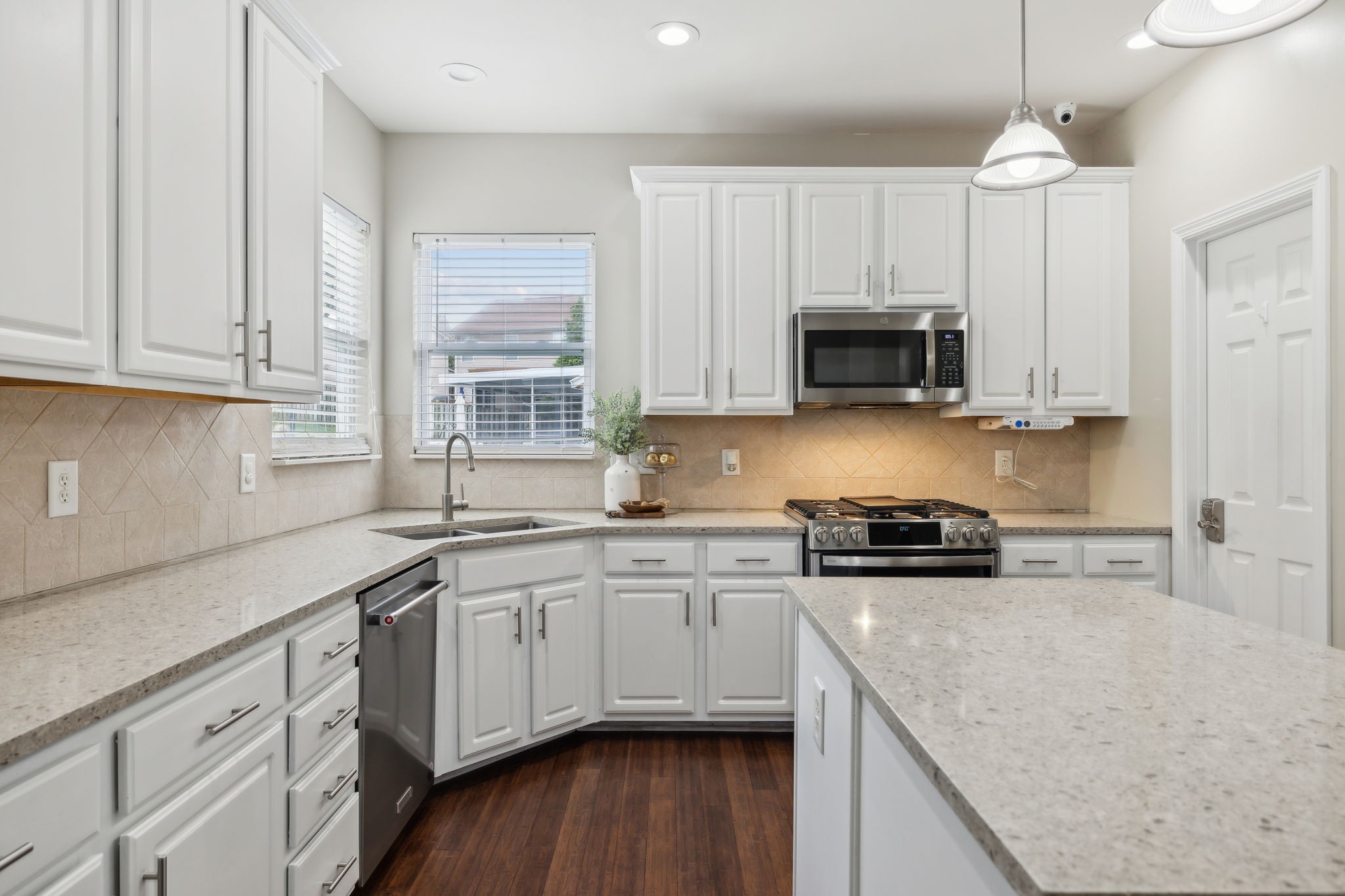 1021 Tanyard Springs Dr