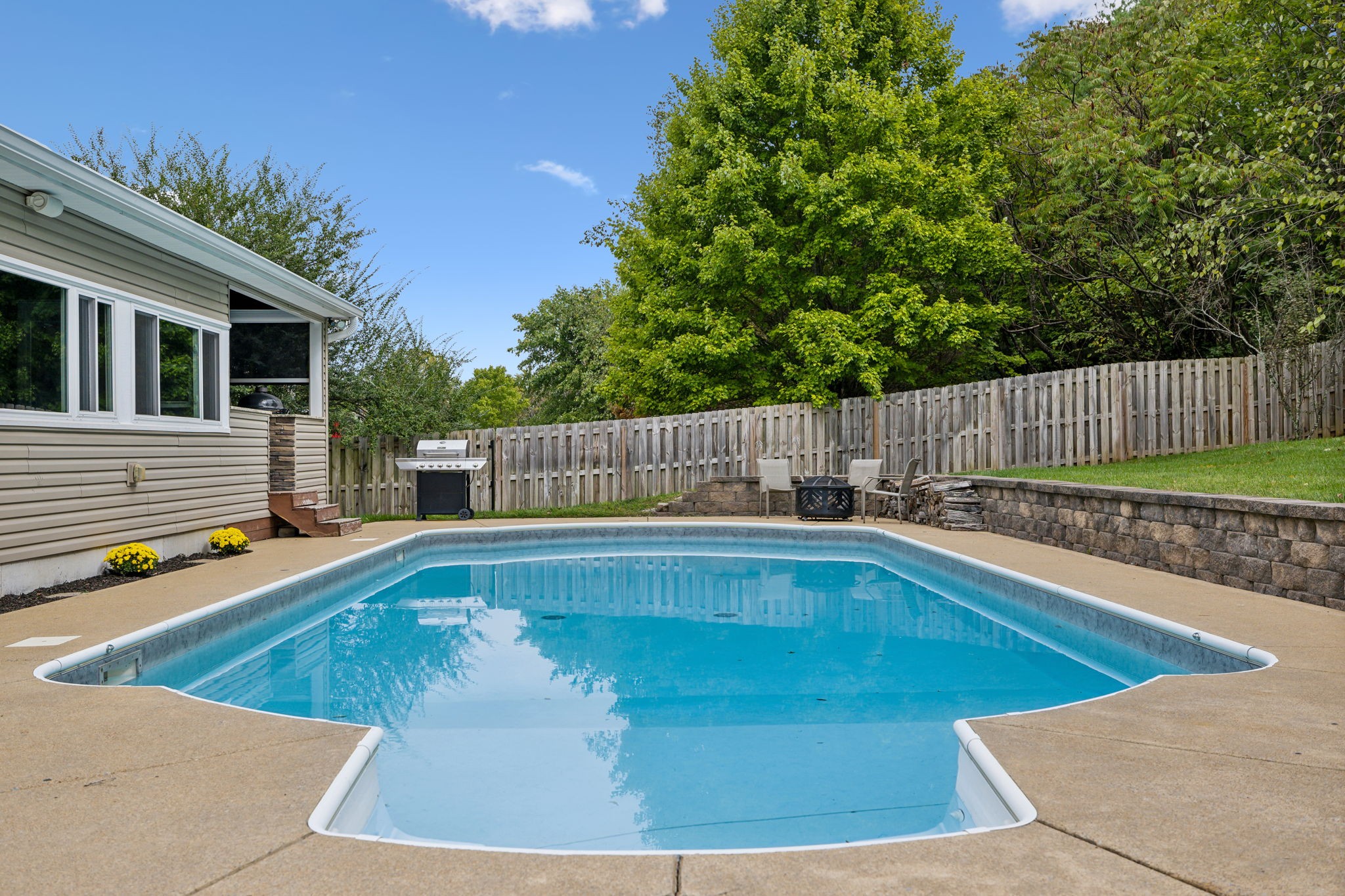 1021 Tanyard Springs Dr