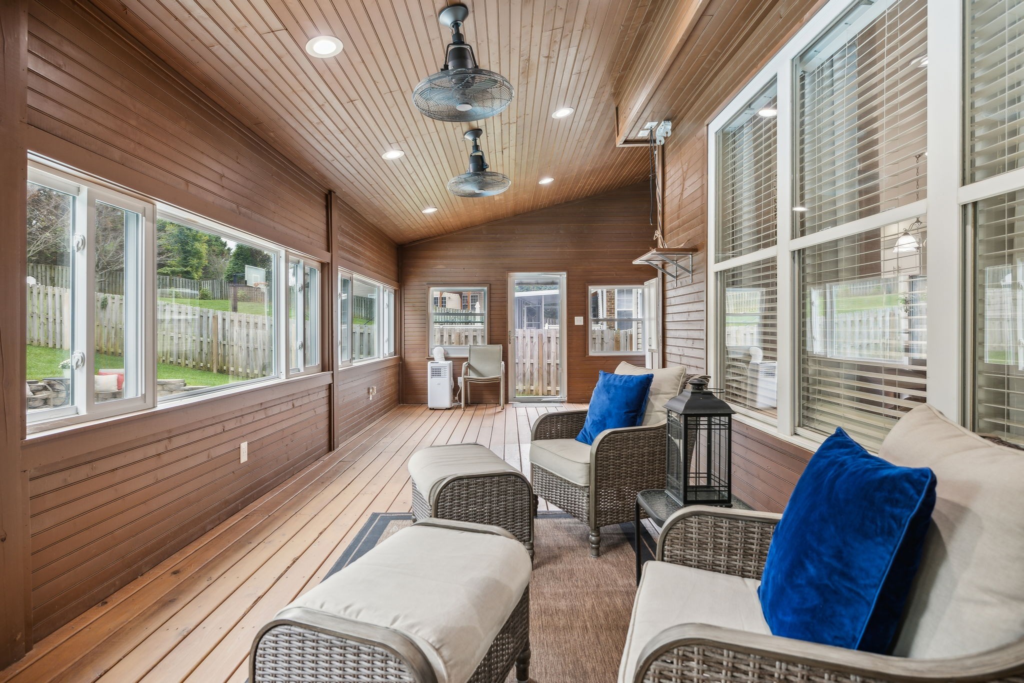 1021 Tanyard Springs Dr
