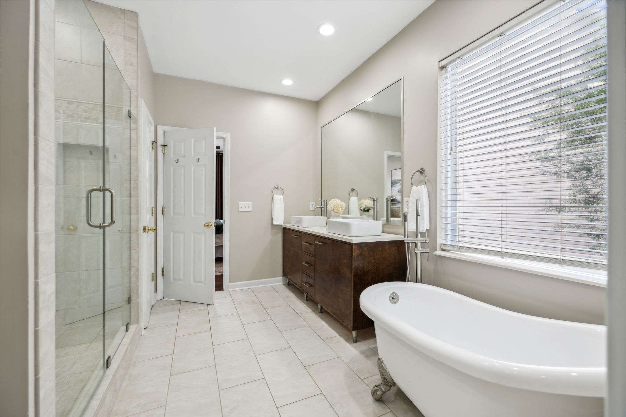 1021 Tanyard Springs Dr