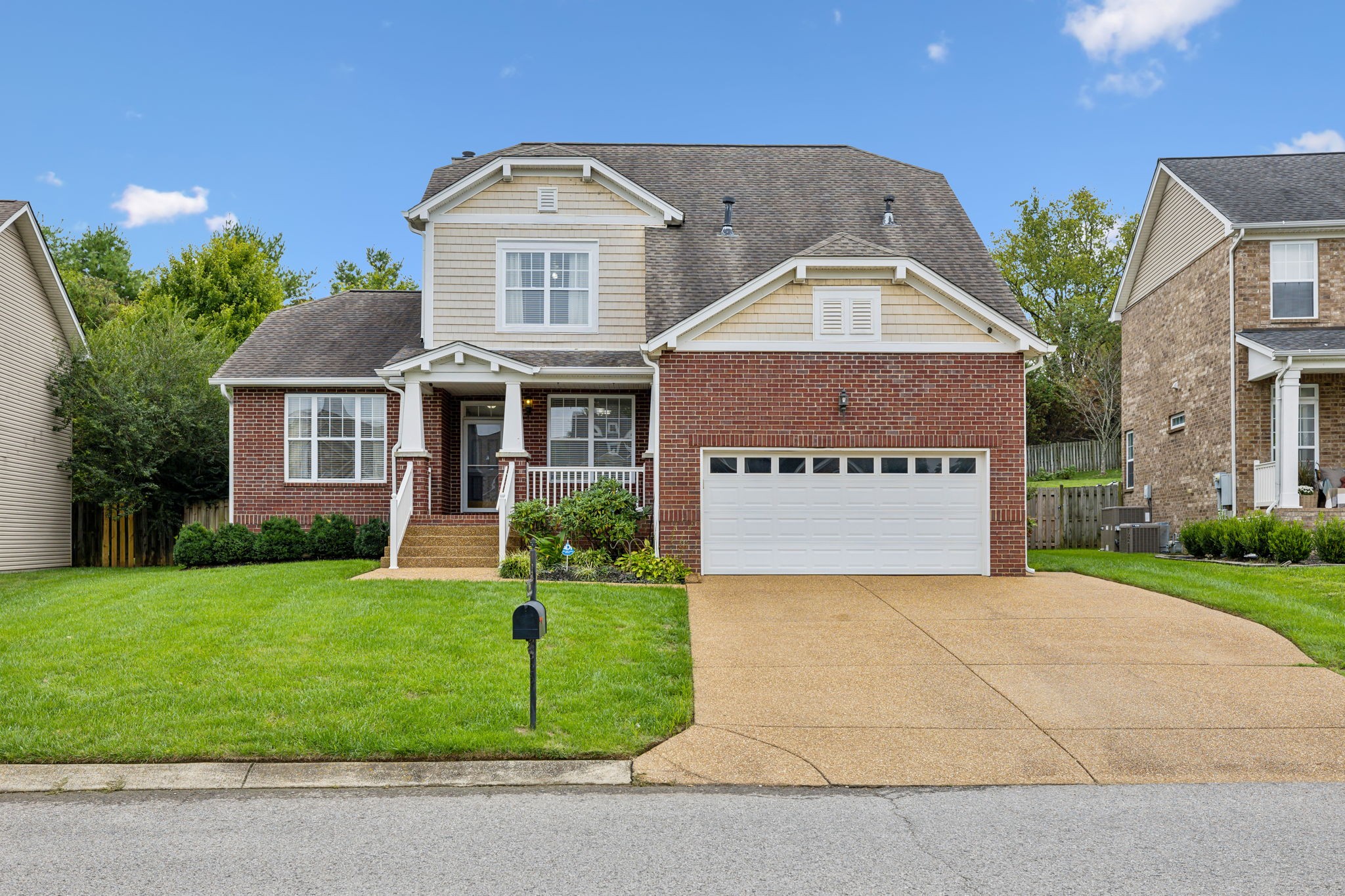 1021 Tanyard Springs Dr