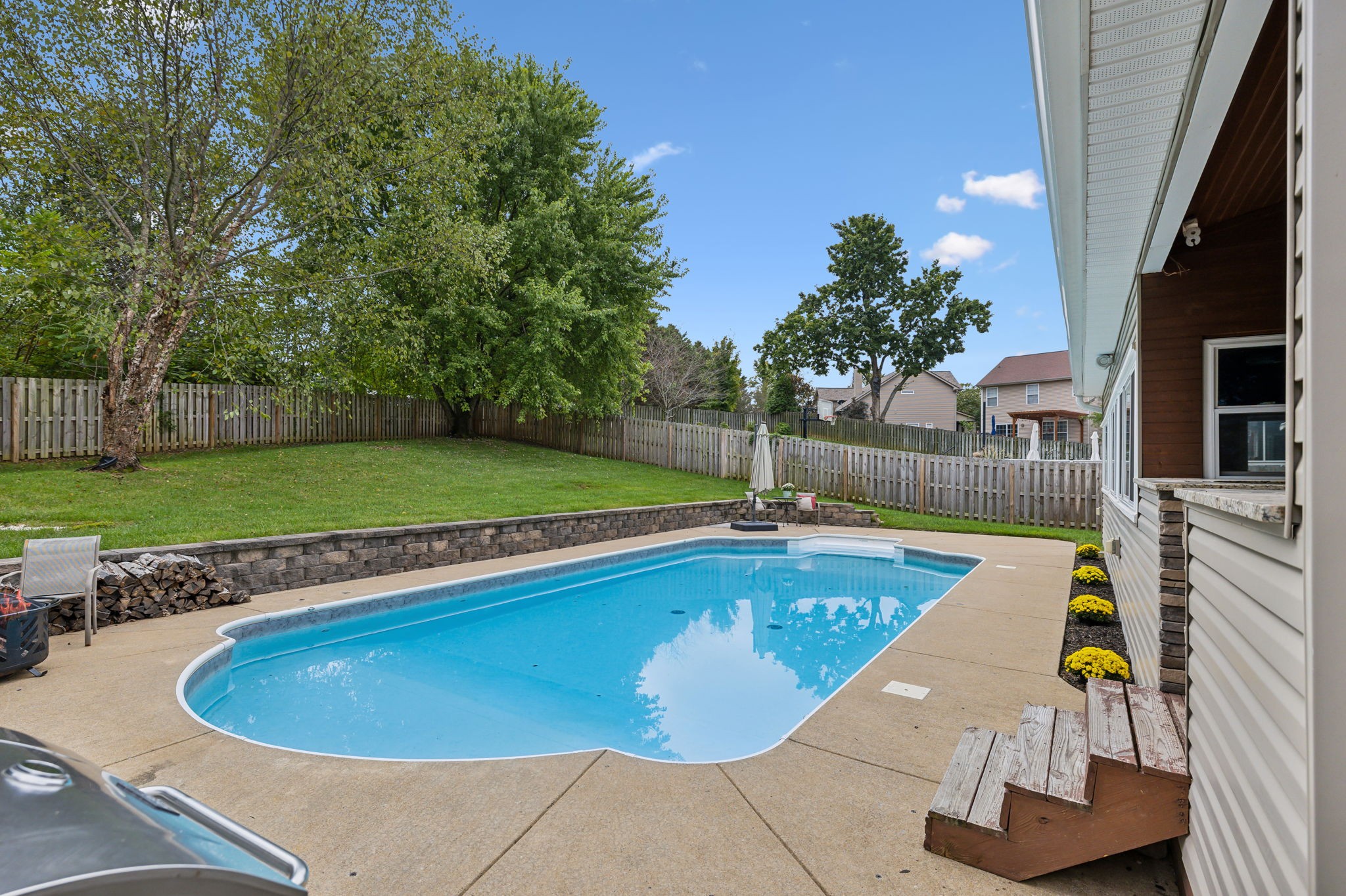 1021 Tanyard Springs Dr