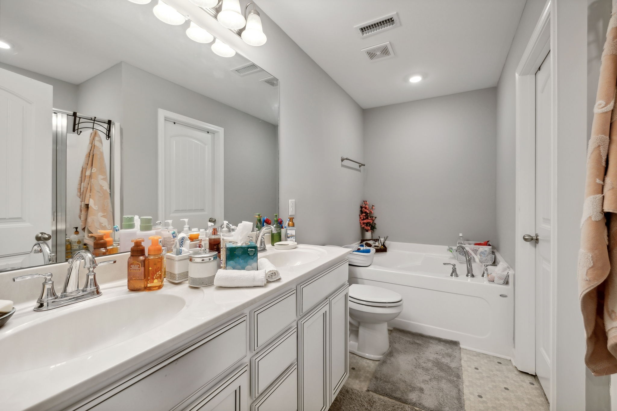 3506 Donerail Cir