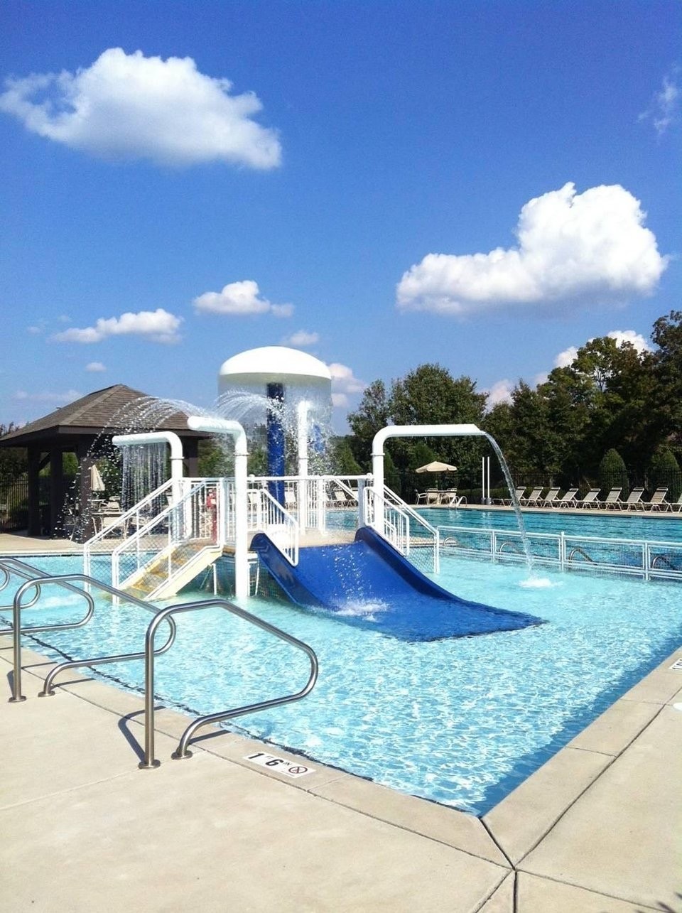 1006 Harmony Ln