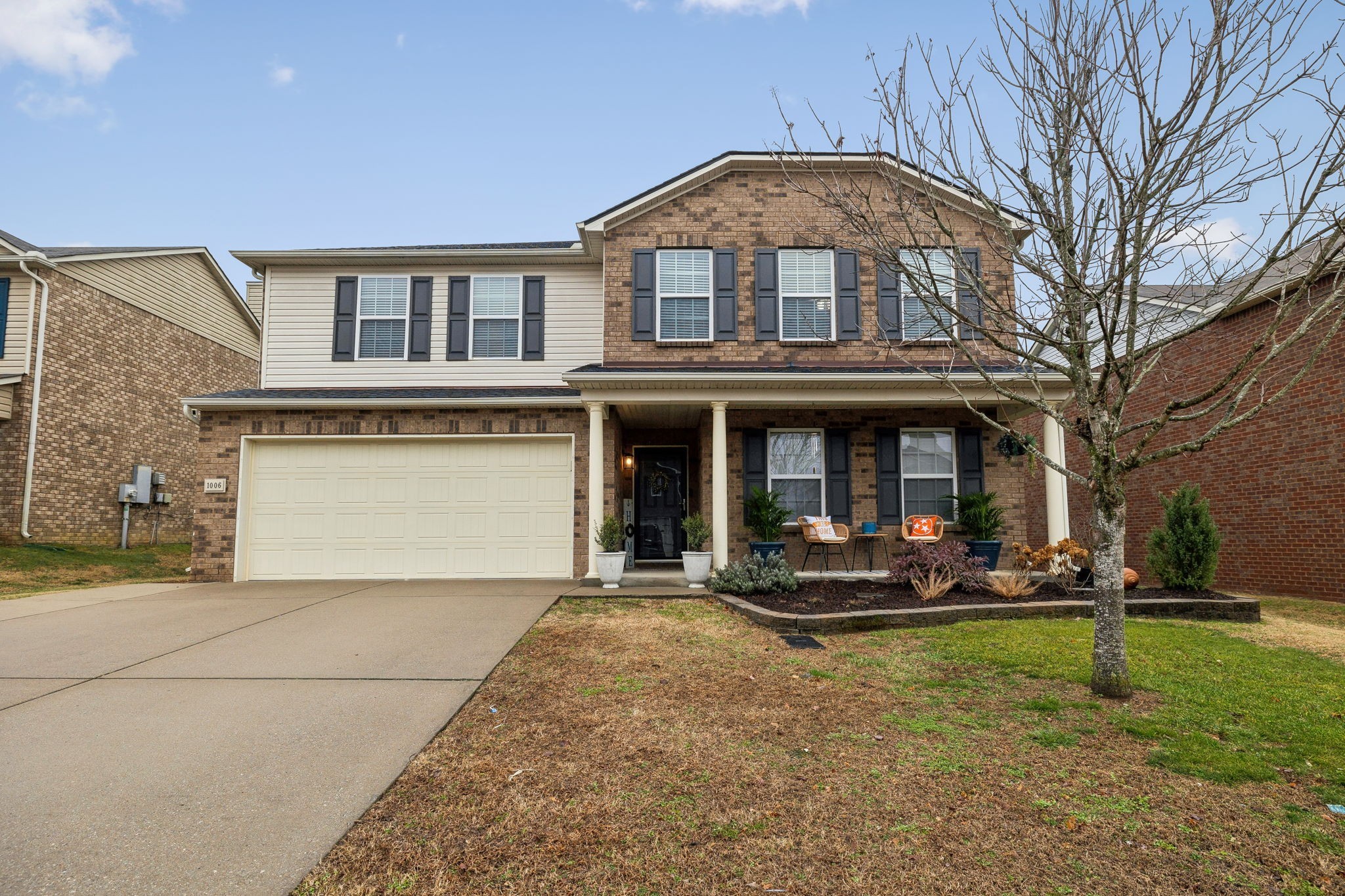 1006 Harmony Ln